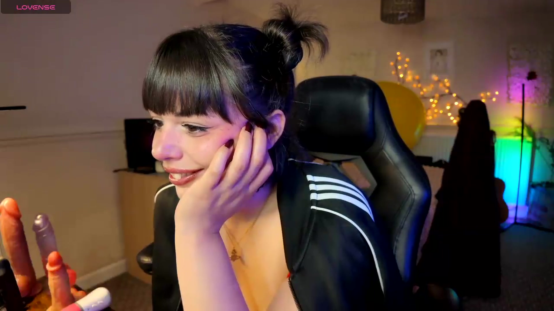 Gallery image thumbnail from Lavenderrzz's myfreecams stream on, 06/09/2026, 15:29 image 9 of 20