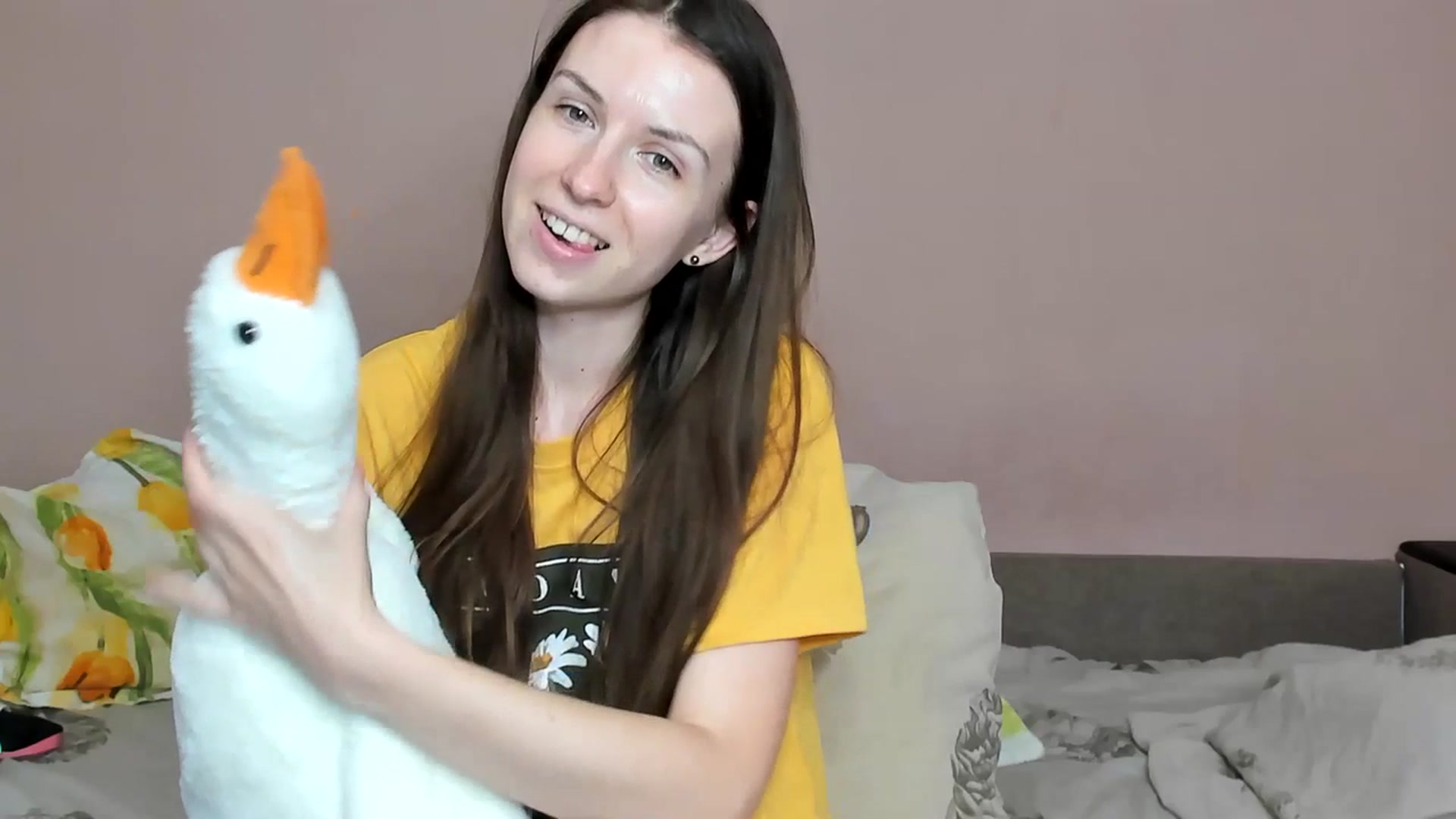 Gallery image thumbnail from Lavina_grey's myfreecams stream on, 07/18/2023, 14:23 image 8 of 20