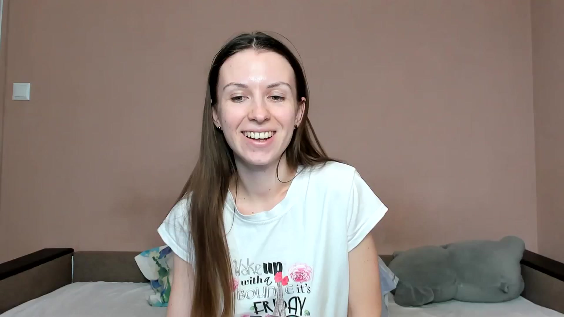 Gallery image thumbnail from Lavina_grey's myfreecams stream on, 09/20/2023, 14:40 image 11 of 20