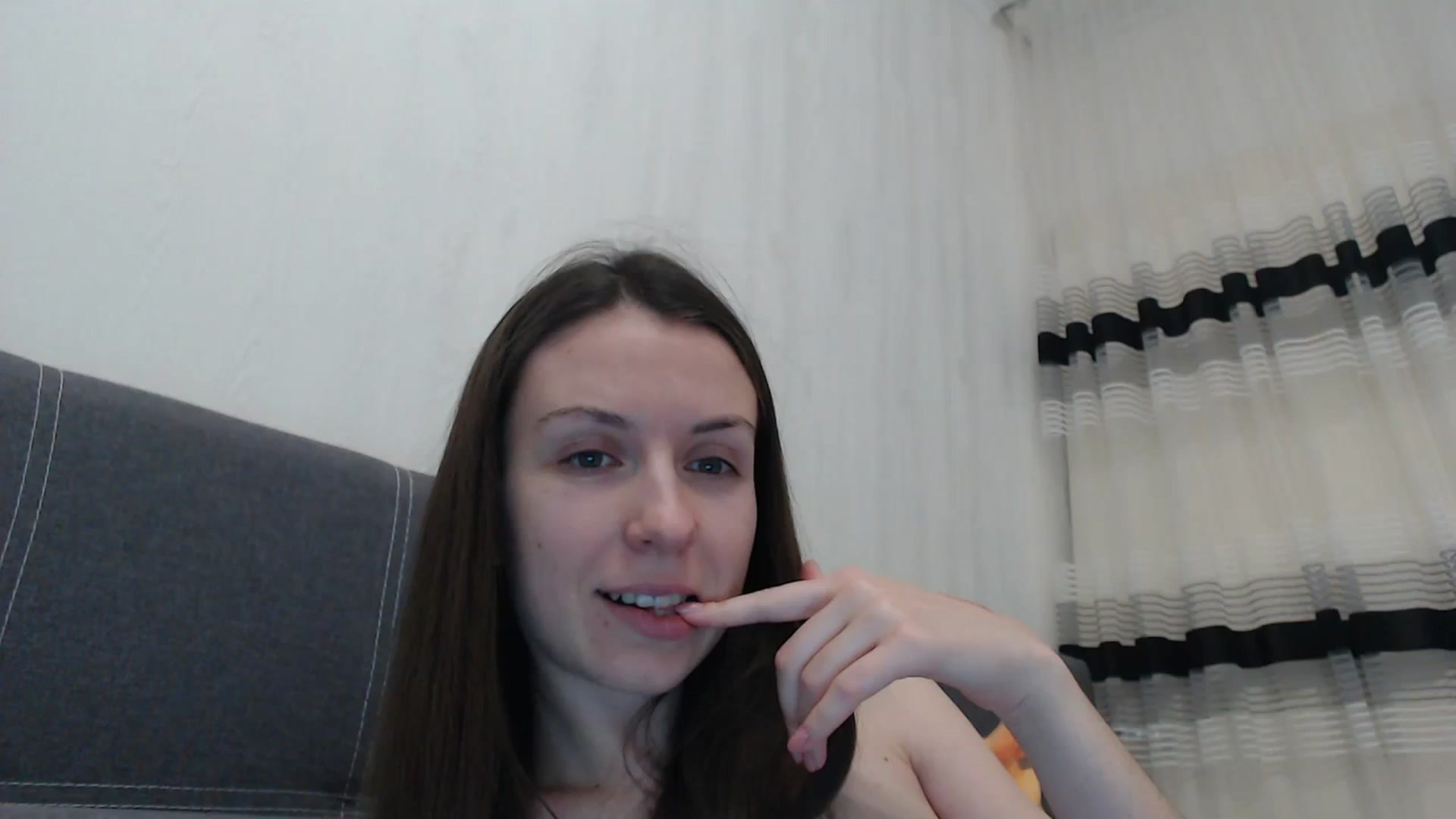 Gallery image thumbnail from Lavina_grey's myfreecams stream on, 12/25/2023, 19:02 image 19 of 20
