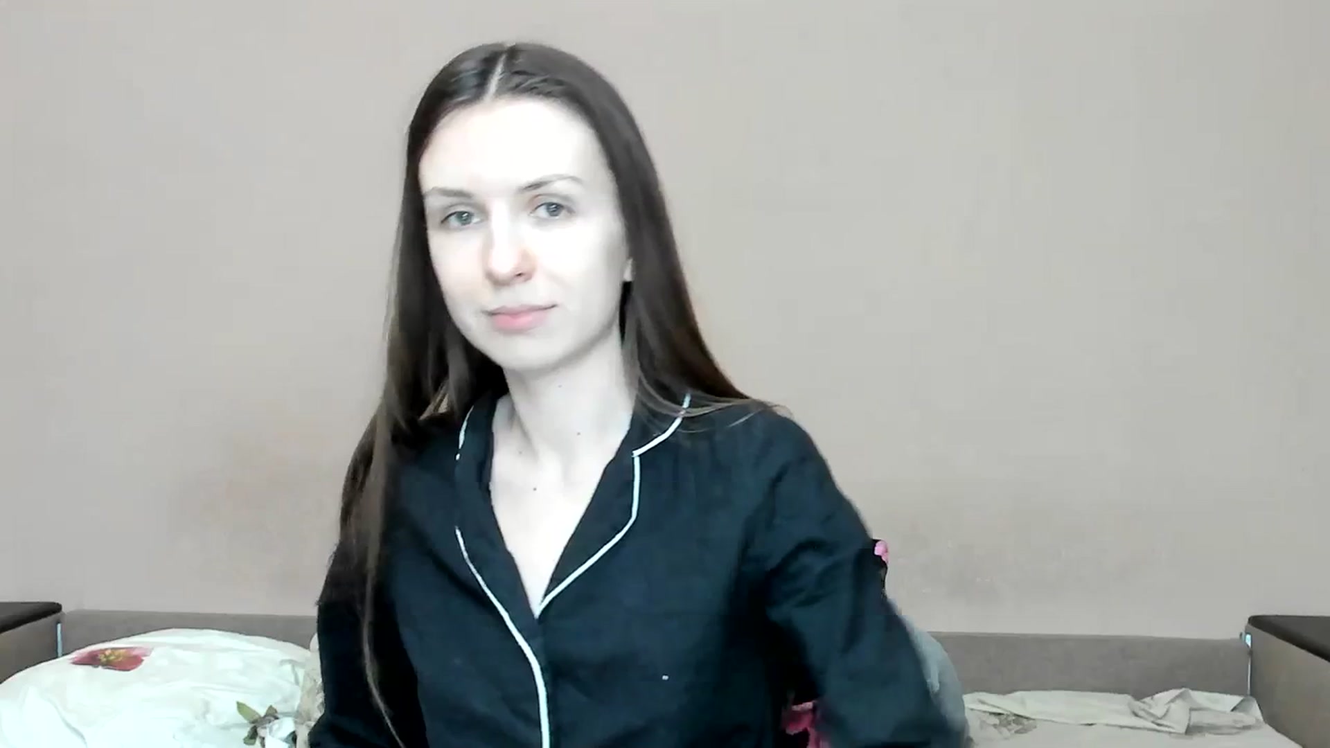 Gallery image thumbnail from Lavina_grey's myfreecams stream on, 02/12/2024, 15:35 image 2 of 20