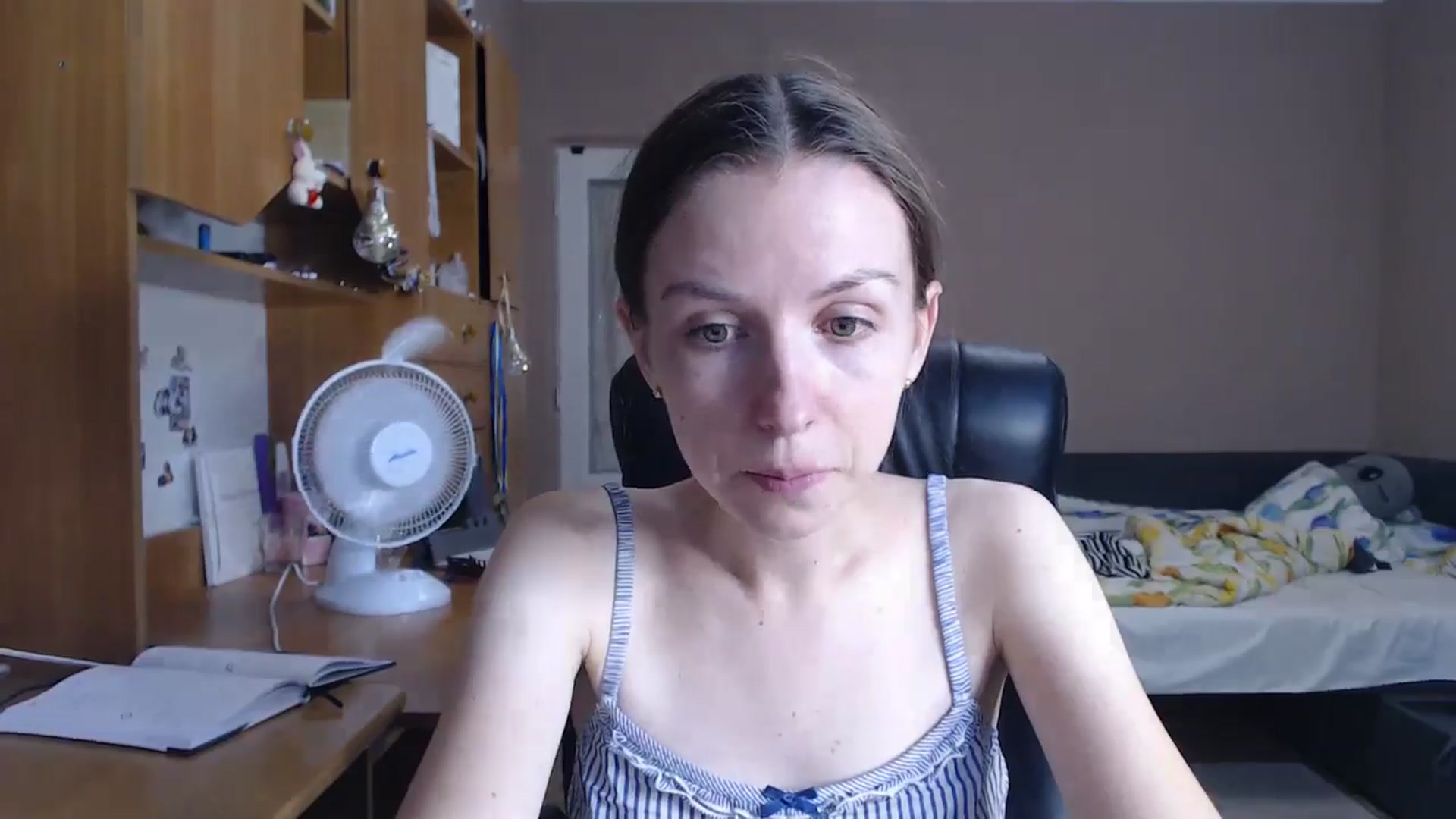 Gallery image thumbnail from Lavina_grey's myfreecams stream on, 08/20/2024, 15:04 image 20 of 20