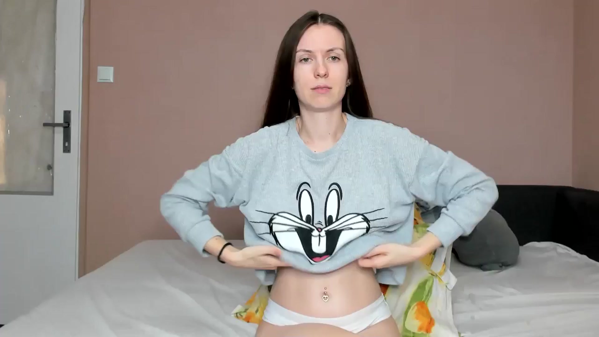 Gallery image thumbnail from Lavina_grey's myfreecams stream on, 10/14/2024, 14:29 image 1 of 20