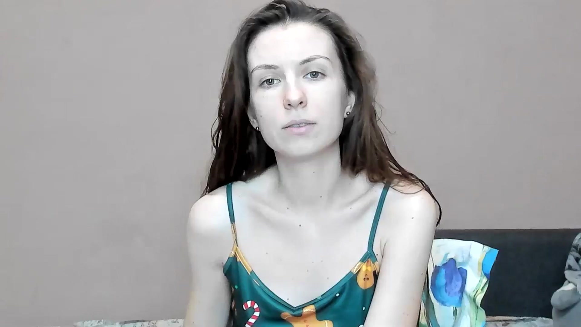 Gallery image thumbnail from Lavina_grey's myfreecams stream on, 12/24/2024, 14:50 image 9 of 20