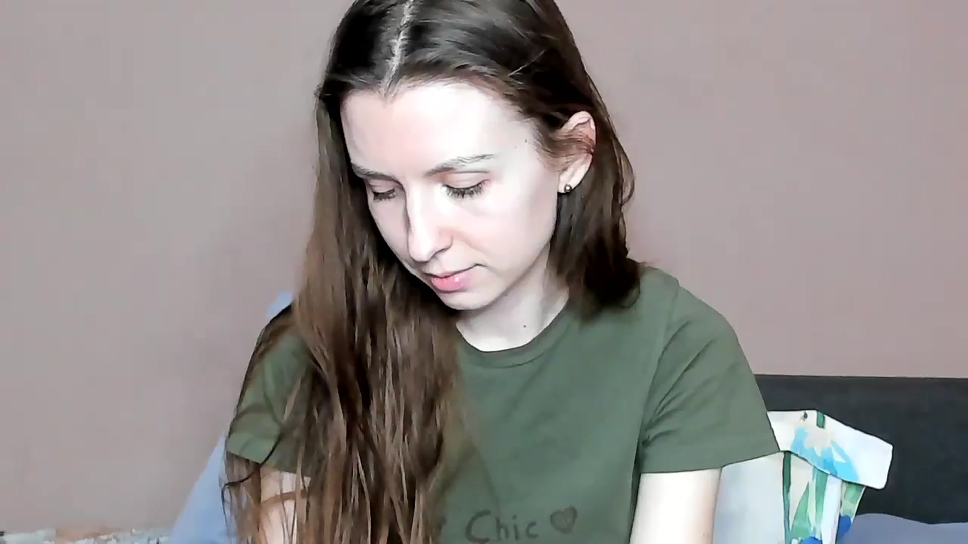 Gallery image thumbnail from Lavina_grey's myfreecams stream on, 03/12/2025, 16:33 image 20 of 20
