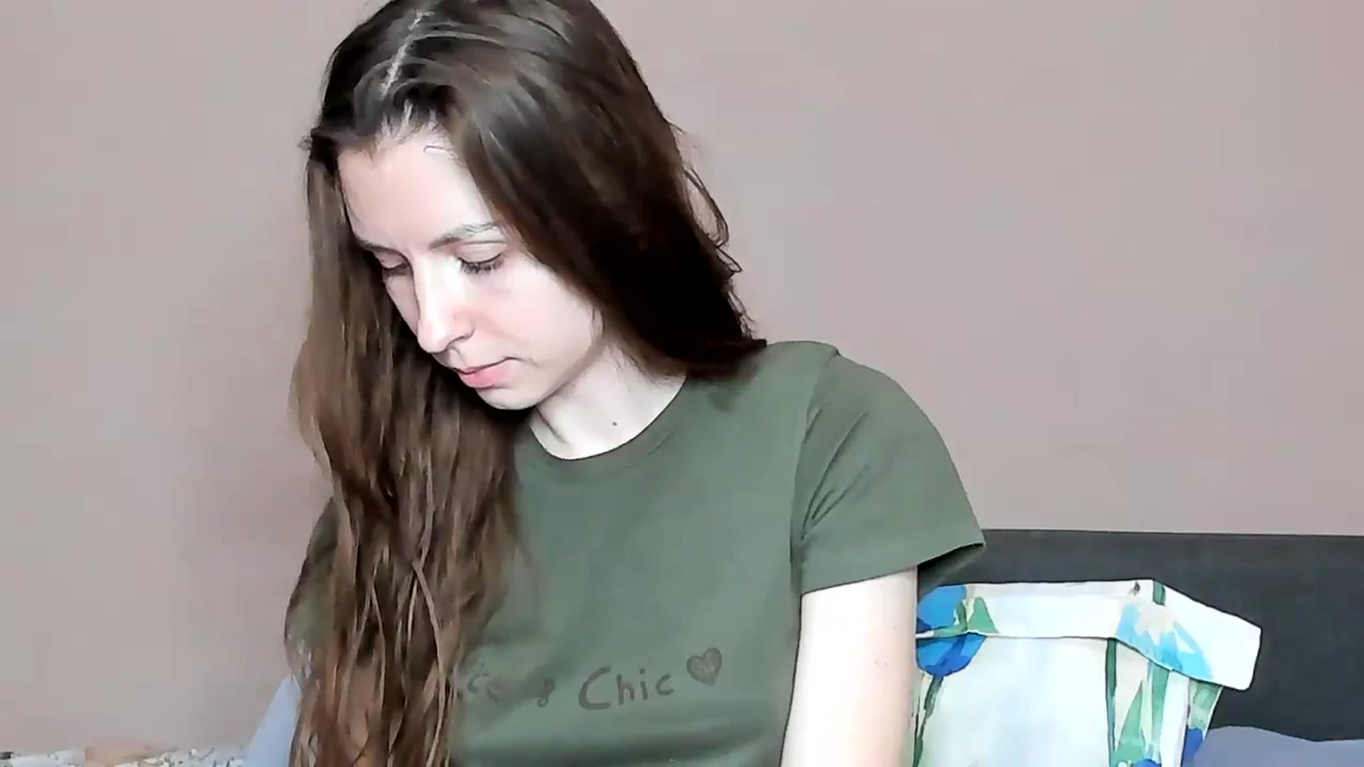 Gallery image thumbnail from Lavina_grey's myfreecams stream on, 03/12/2025, 16:33 image 19 of 20