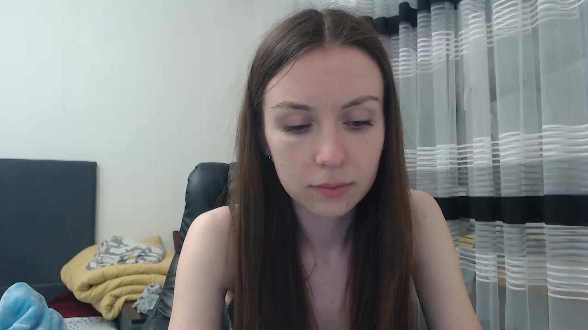 Gallery image thumbnail from Lavina_grey's myfreecams stream on, 05/25/2025, 19:23 image 18 of 20