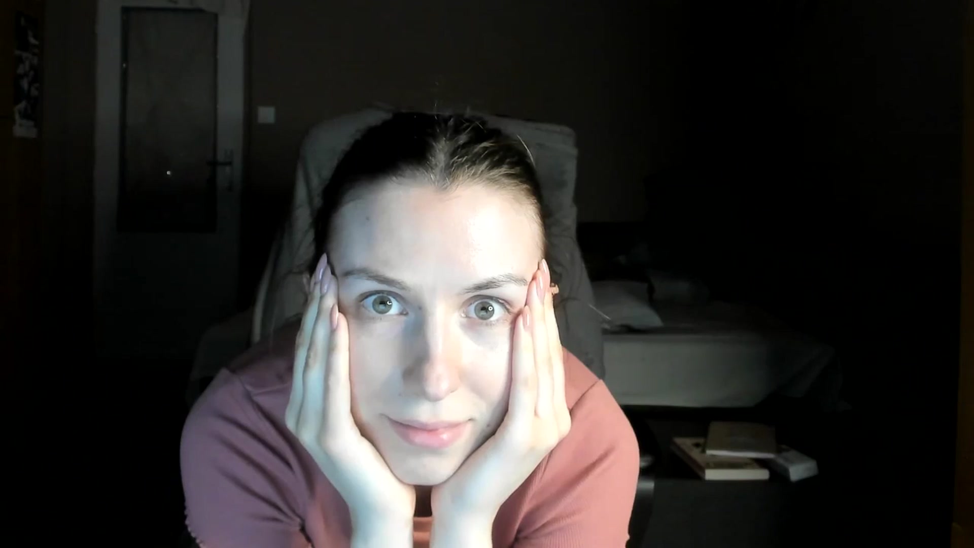Gallery image thumbnail from Lavina_grey's myfreecams stream on, 04/04/2026, 18:48 image 19 of 20