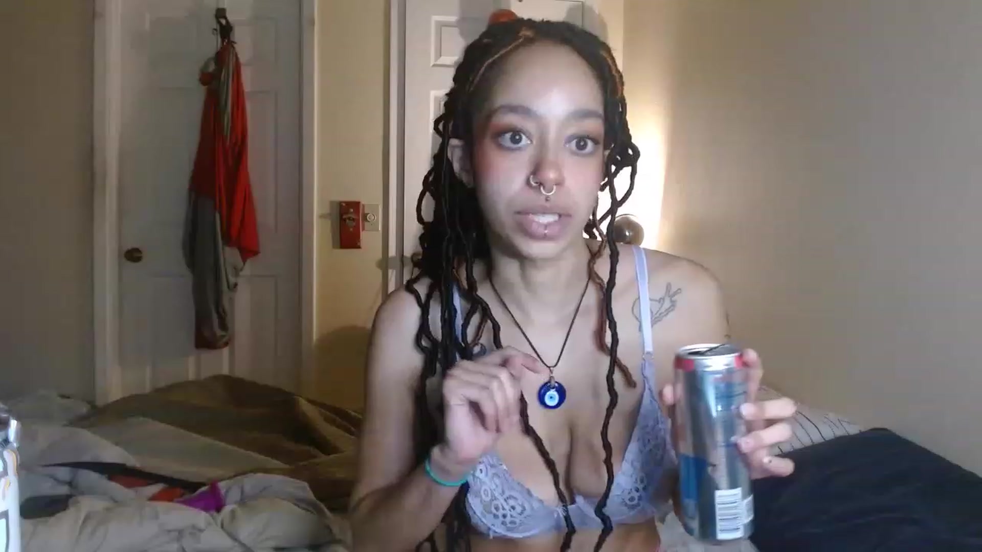 Gallery image thumbnail from Lavv337's myfreecams stream on, 06/16/2023, 17:47 image 5 of 20