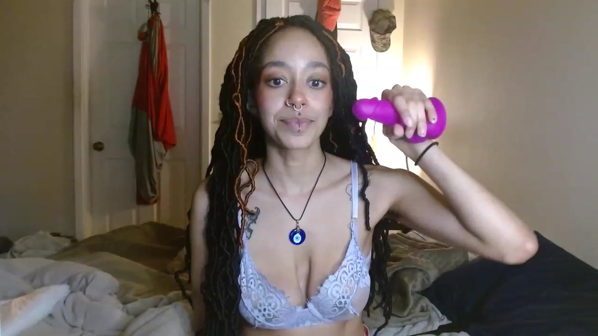 Gallery image thumbnail from Lavv337's myfreecams stream on, 06/16/2023, 18:59 image 14 of 20
