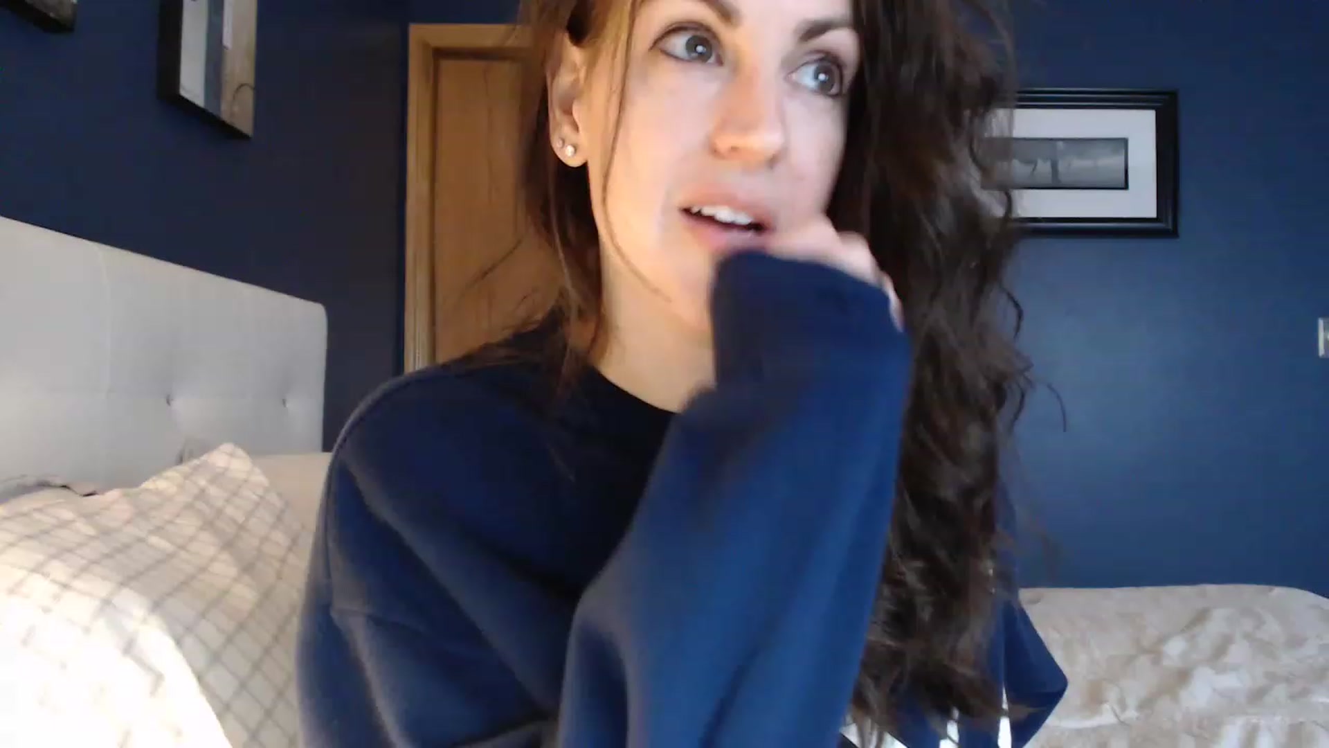 Gallery image thumbnail from LaylaAnn's myfreecams stream on, 01/01/2023, 16:53 image 8 of 20