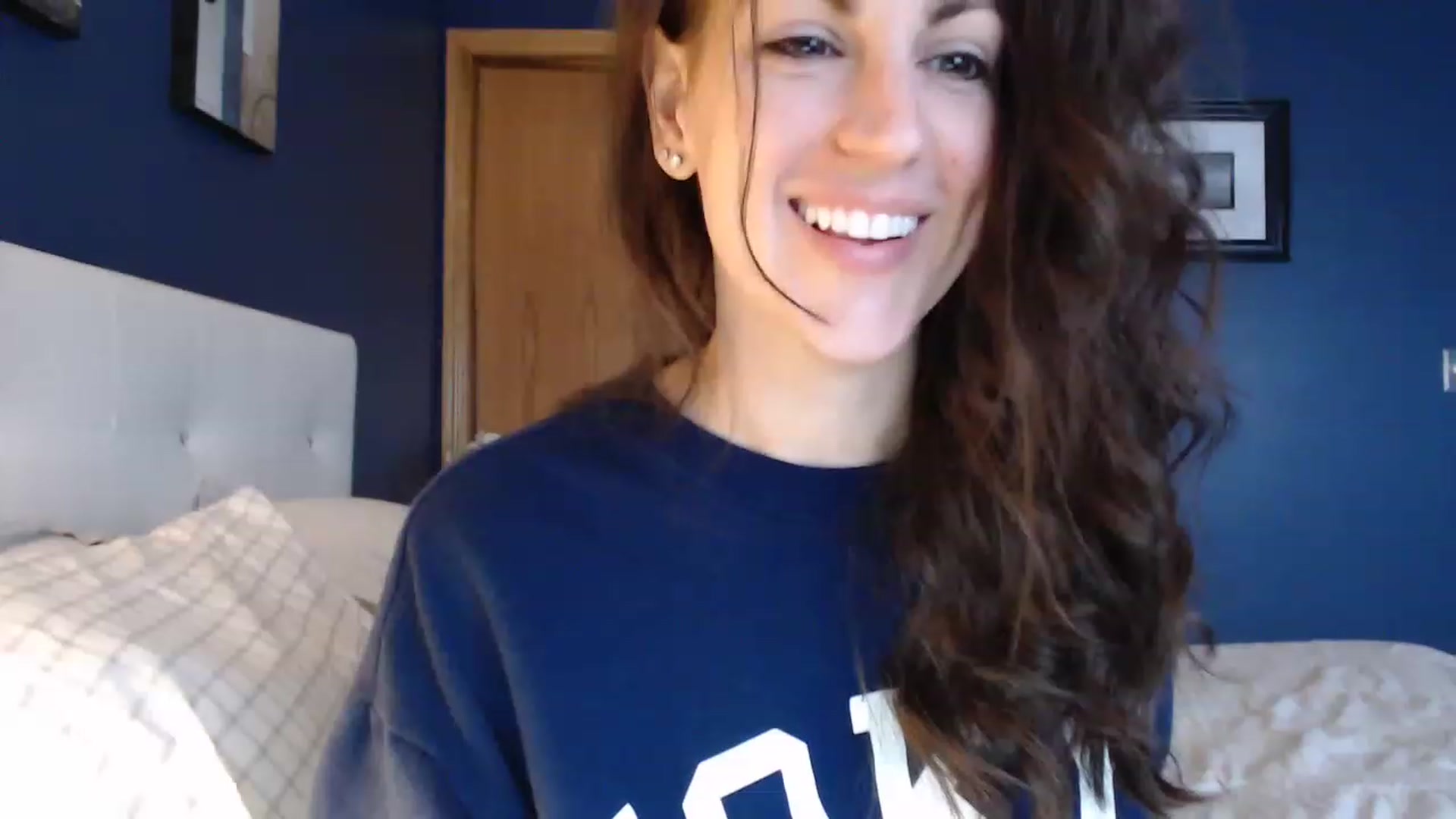 Gallery image thumbnail from LaylaAnn's myfreecams stream on, 01/01/2023, 16:53 image 6 of 20