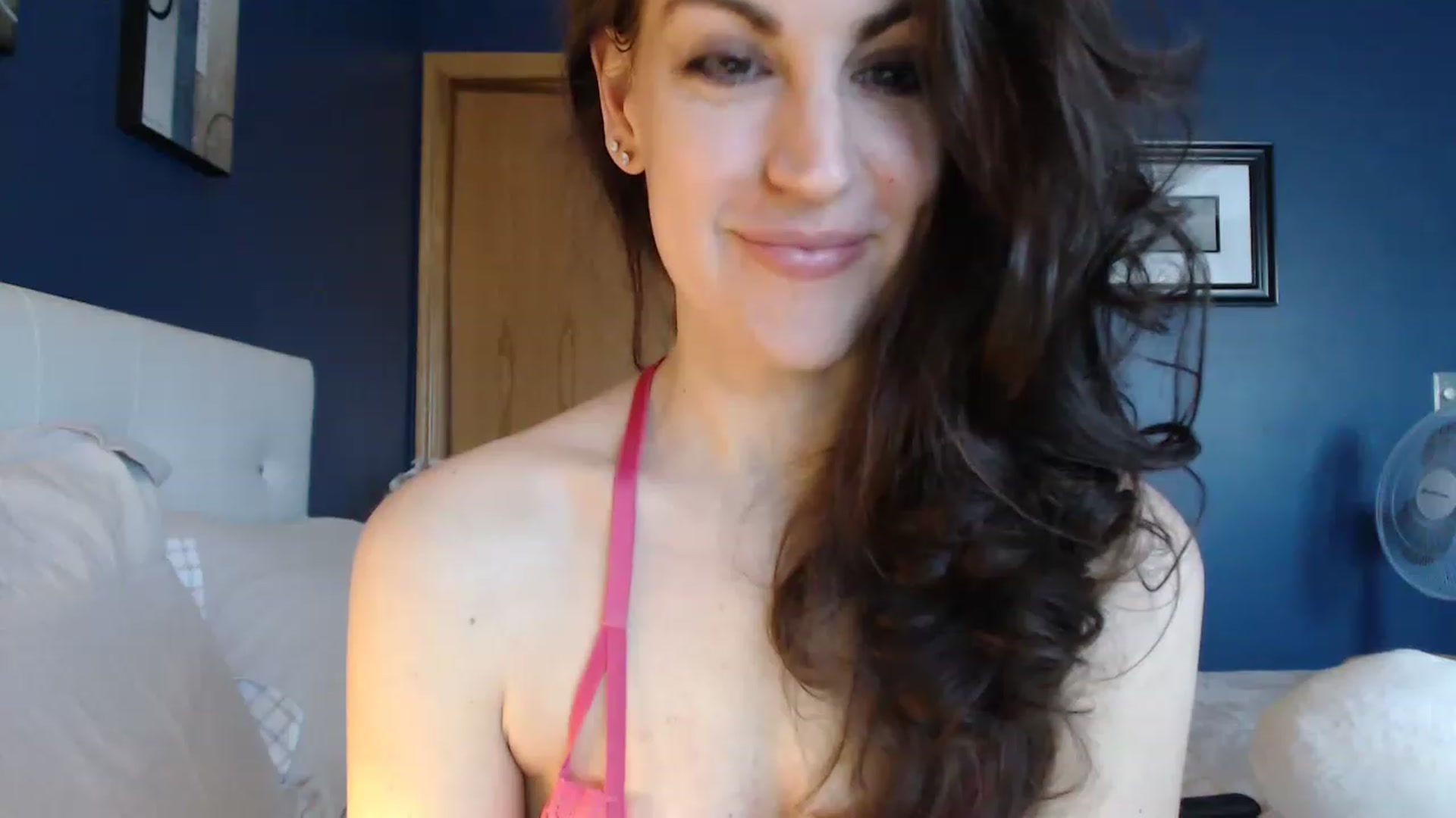 Gallery image thumbnail from LaylaAnn's myfreecams stream on, 02/04/2023, 15:36 image 14 of 20