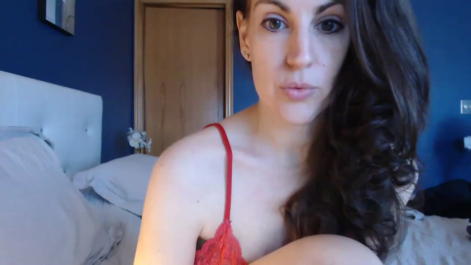 Gallery image thumbnail from LaylaAnn's myfreecams stream on, 02/12/2023, 17:21 image 15 of 20