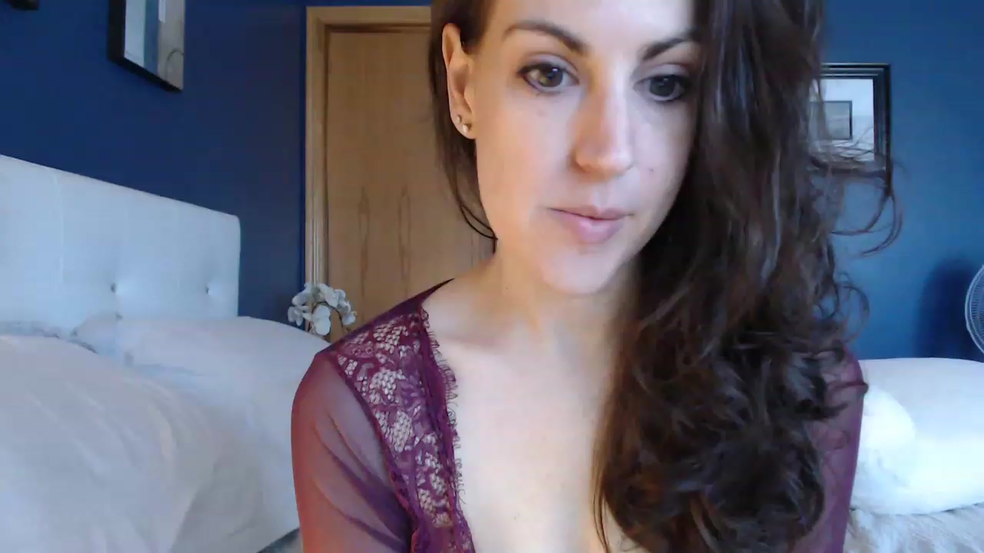 Gallery image thumbnail from LaylaAnn's myfreecams stream on, 02/18/2023, 17:02 image 3 of 20