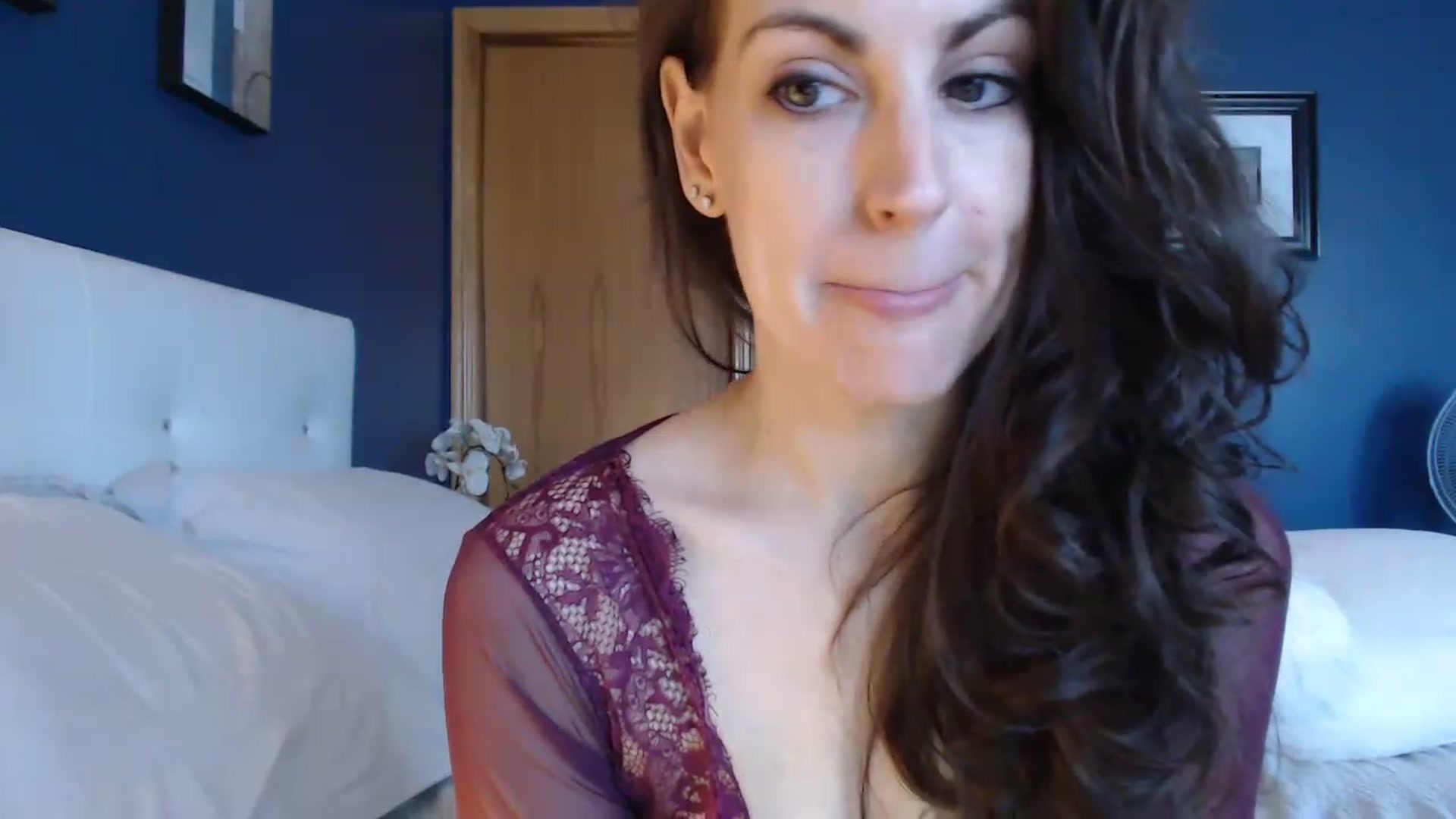 Gallery image thumbnail from LaylaAnn's myfreecams stream on, 02/18/2023, 17:02 image 7 of 20