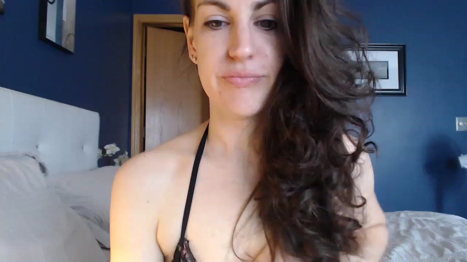 Gallery image thumbnail from LaylaAnn's myfreecams stream on, 02/26/2023, 15:34 image 15 of 20