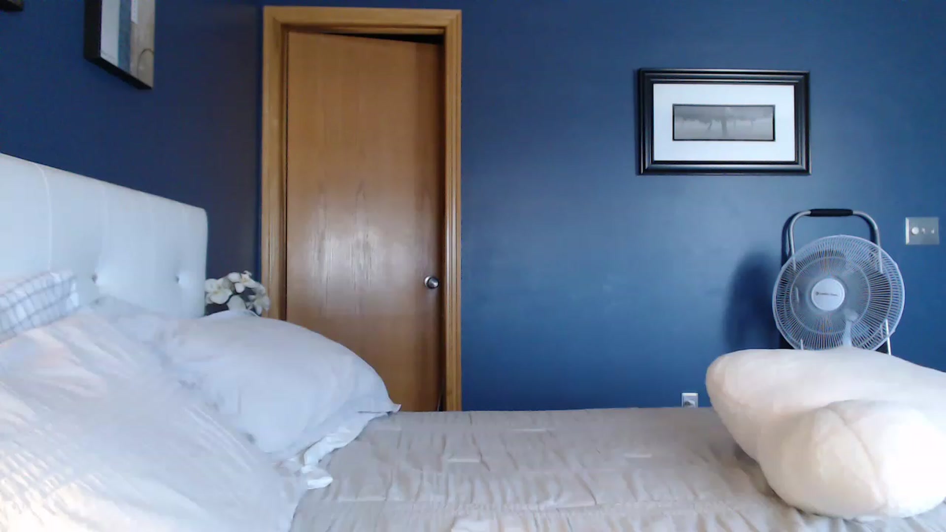 Gallery image thumbnail from LaylaAnn's myfreecams stream on, 03/19/2023, 14:40 image 18 of 20
