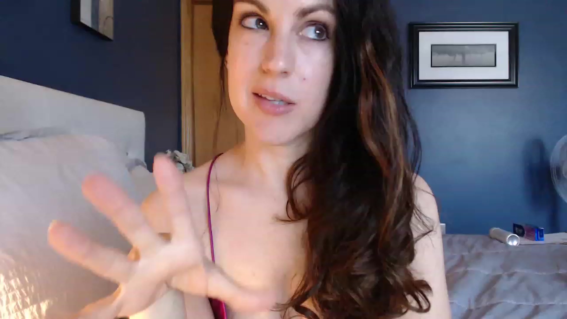 Gallery image thumbnail from LaylaAnn's myfreecams stream on, 08/13/2023, 15:46 image 11 of 20