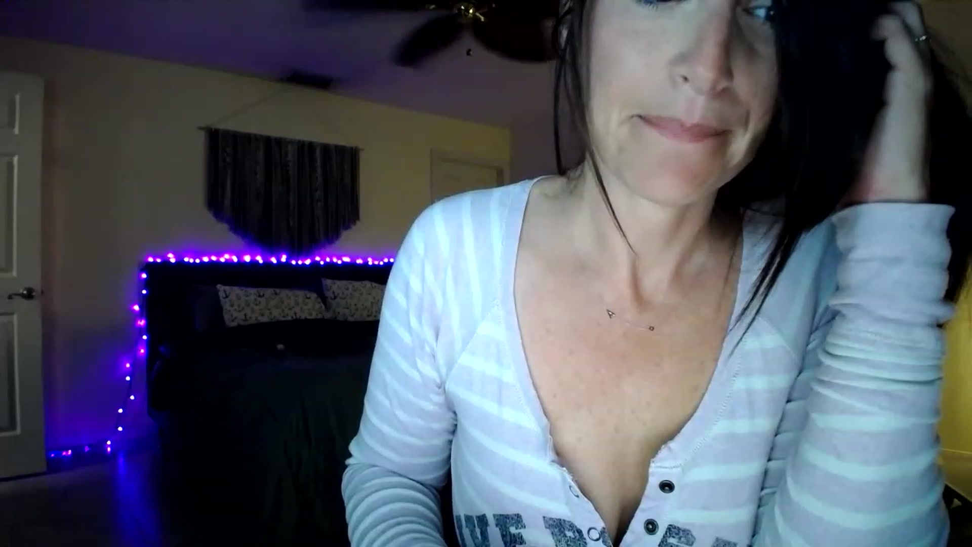 Gallery image thumbnail from LaylaLux's myfreecams stream on, 01/14/2023, 01:09 image 19 of 20