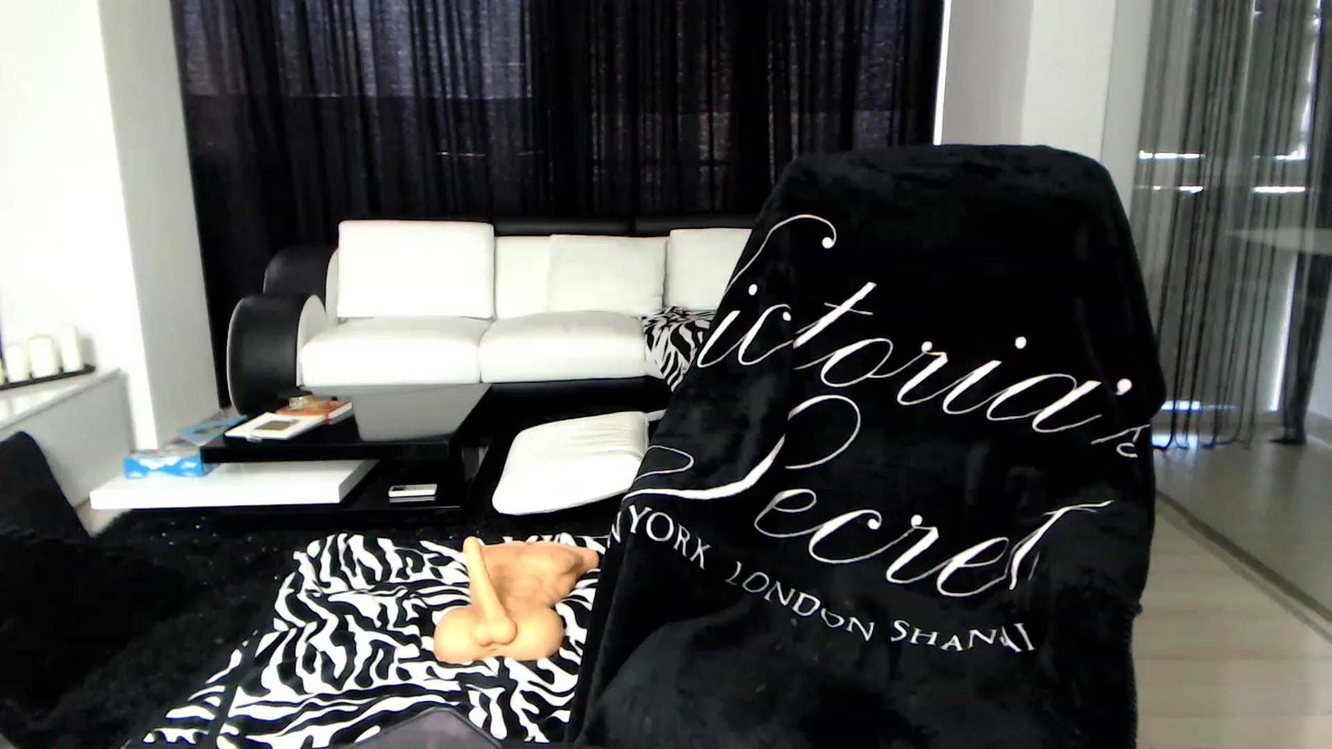 Gallery image thumbnail from LaylaRad's myfreecams stream on, 01/02/2023, 10:15 image 1 of 20