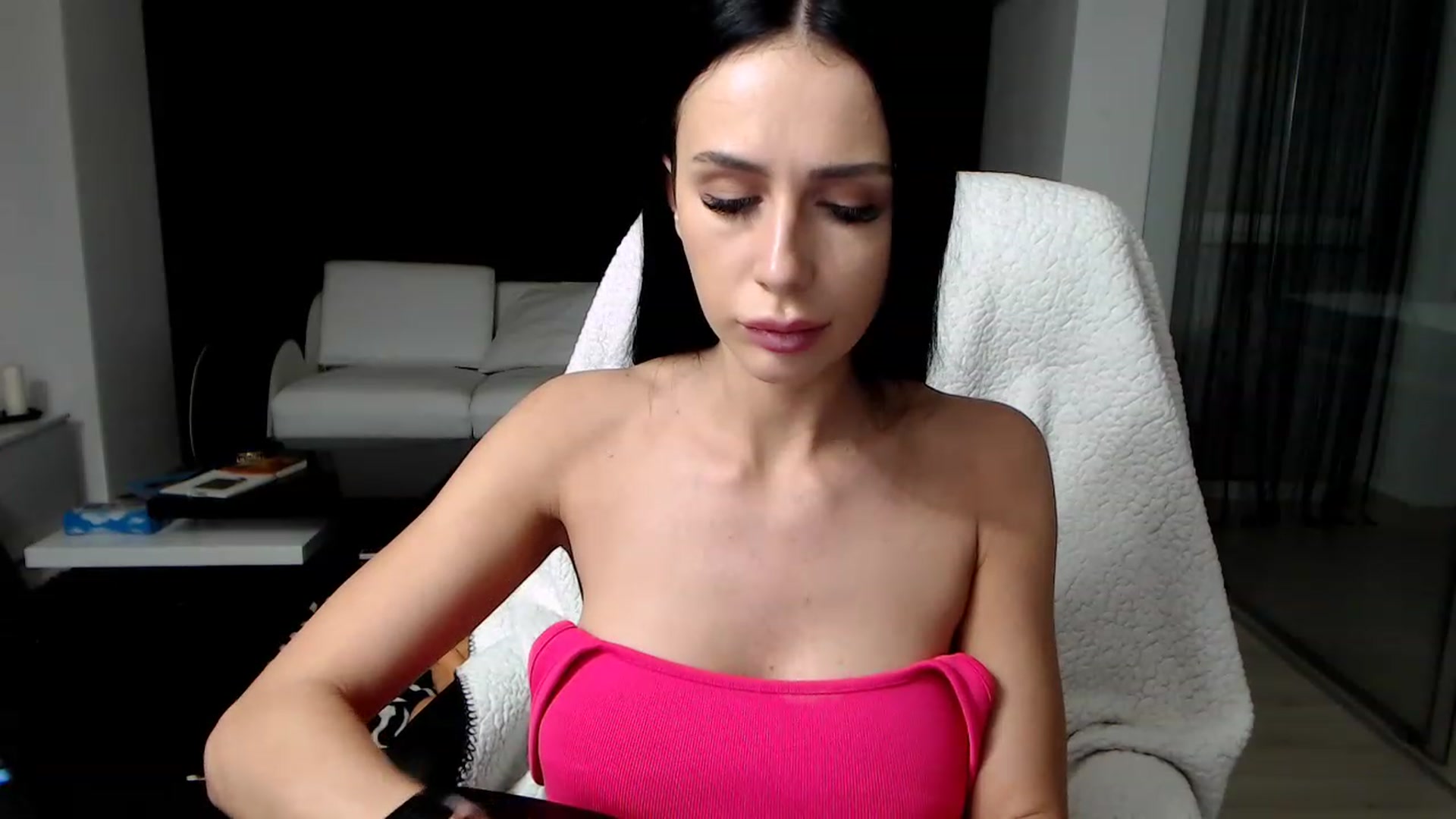 Gallery image thumbnail from LaylaRad's myfreecams stream on, 01/15/2023, 16:11 image 15 of 20