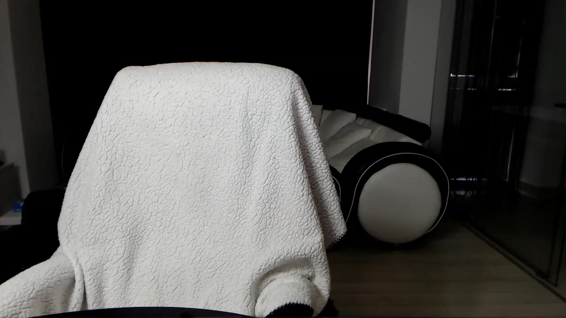Gallery image thumbnail from LaylaRad's myfreecams stream on, 01/22/2023, 12:07 image 8 of 20