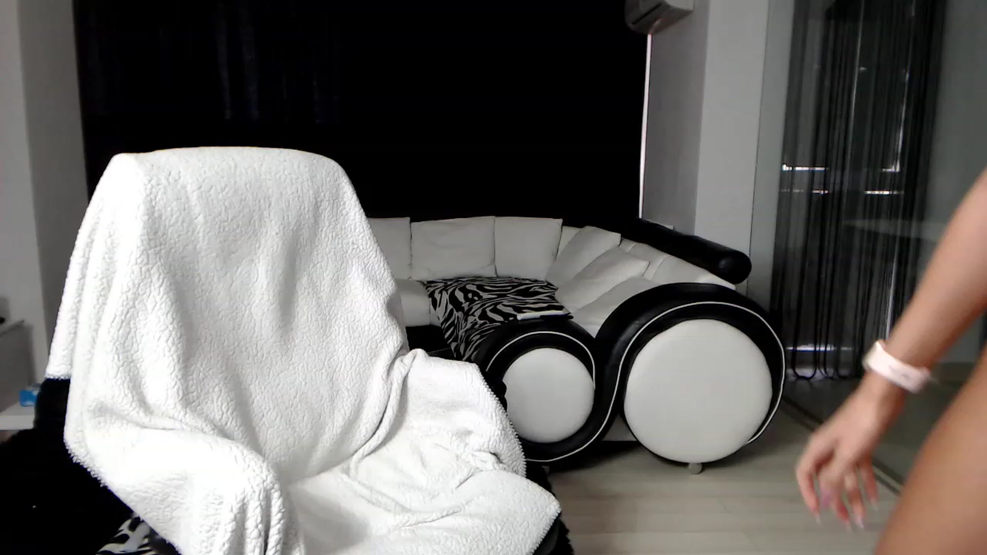 Gallery image thumbnail from LaylaRad's myfreecams stream on, 01/22/2023, 12:07 image 1 of 20
