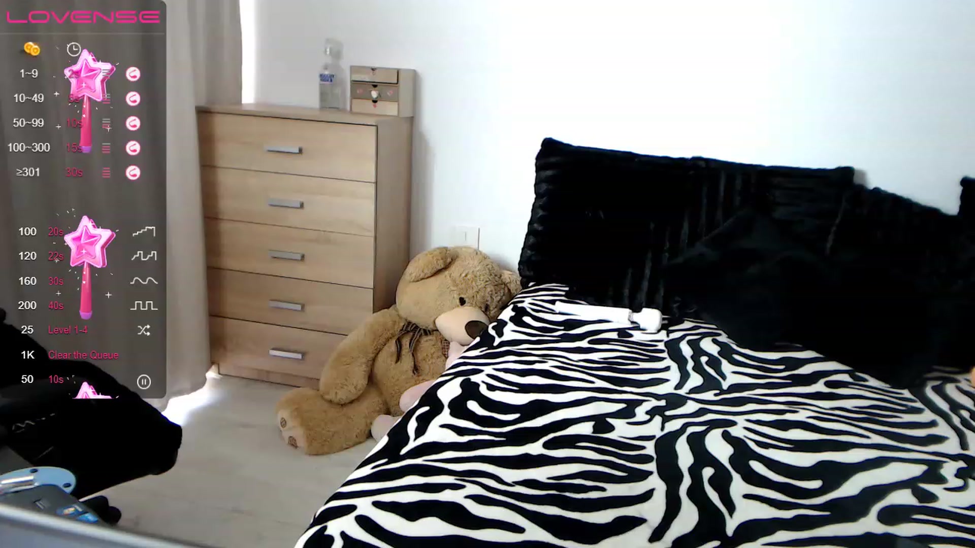 Gallery image thumbnail from LaylaRad's myfreecams stream on, 04/13/2023, 14:37 image 3 of 20