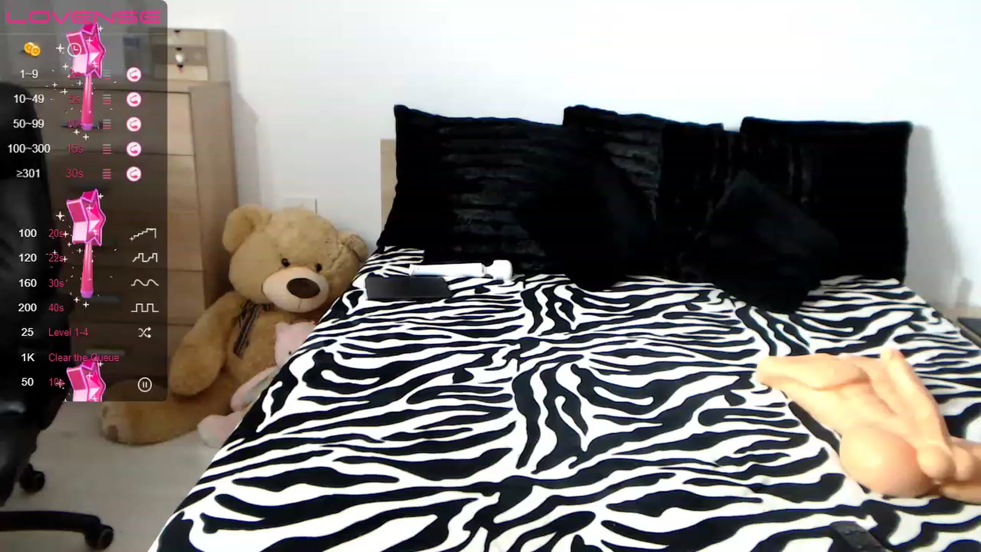 Gallery image thumbnail from LaylaRad's myfreecams stream on, 04/14/2023, 15:18 image 6 of 20