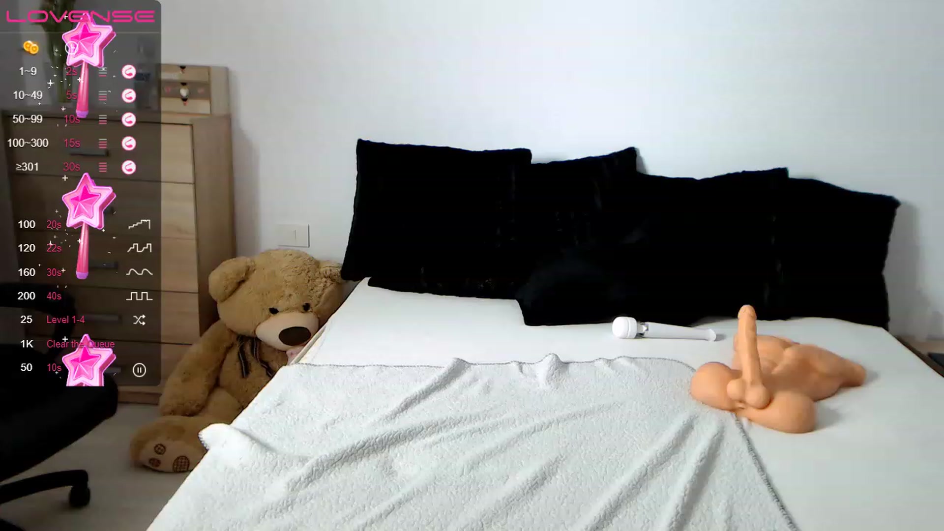 Gallery image thumbnail from LaylaRad's myfreecams stream on, 04/22/2023, 14:25 image 17 of 20