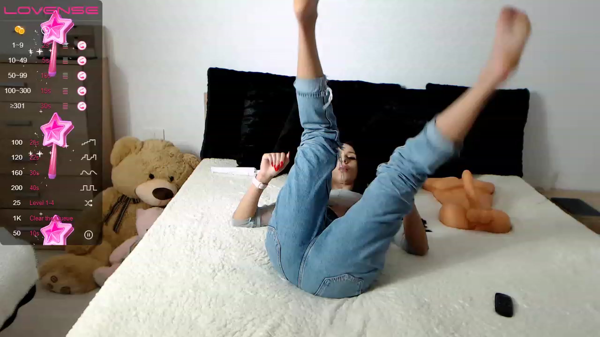 Gallery image thumbnail from LaylaRad's myfreecams stream on, 04/24/2023, 14:05 image 12 of 20