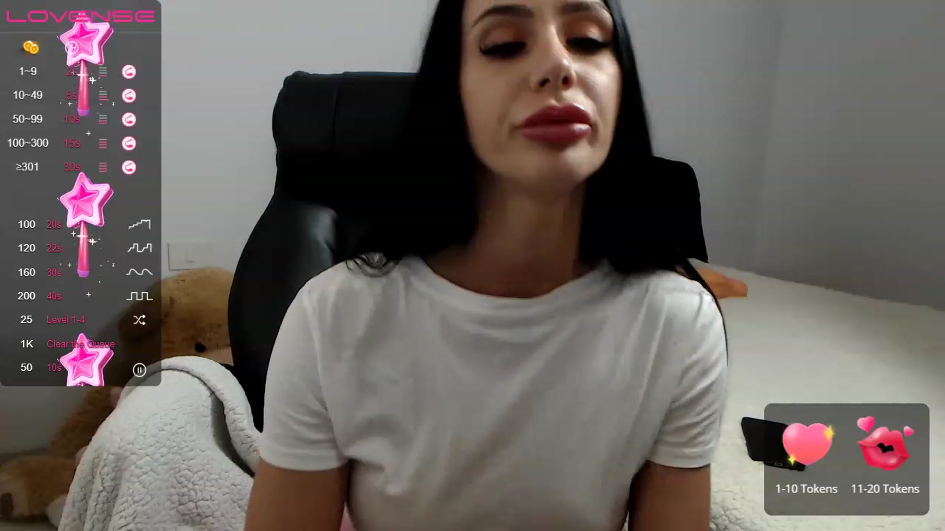 Gallery image thumbnail from LaylaRad's myfreecams stream on, 05/20/2023, 16:36 image 6 of 20