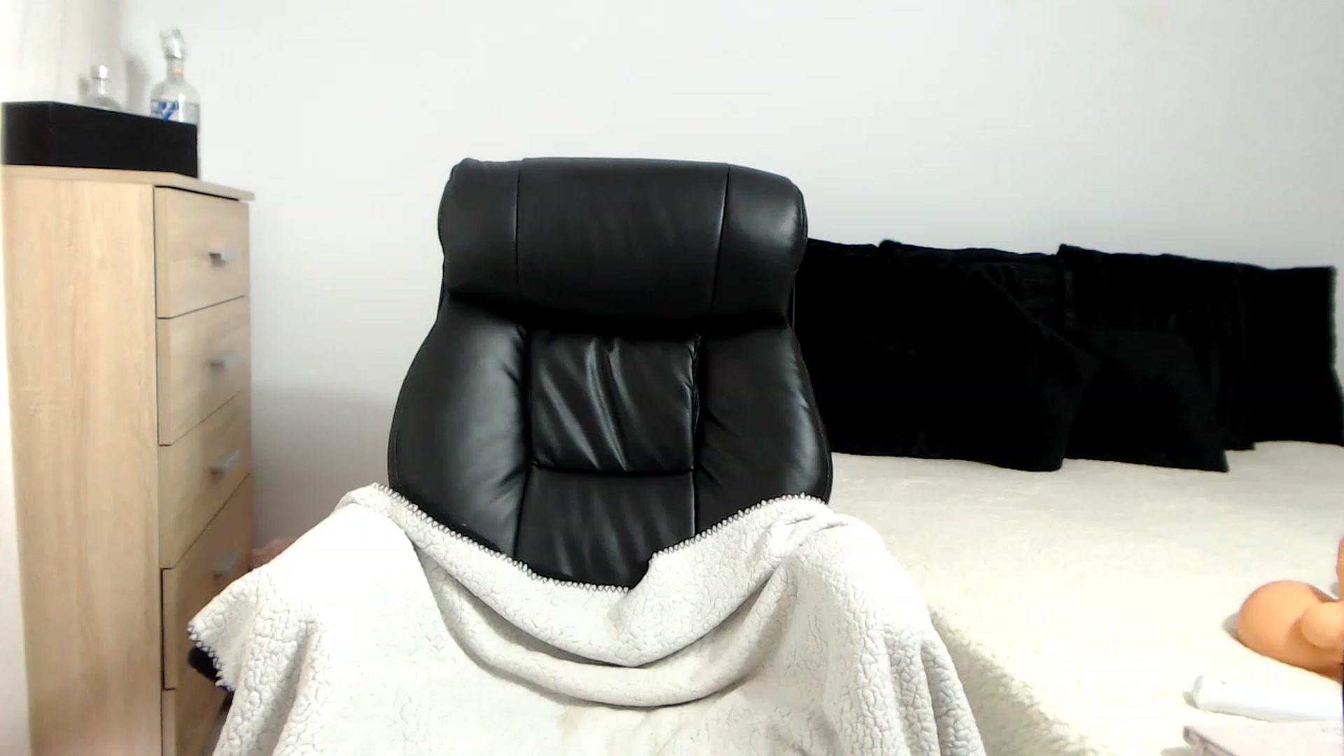 Gallery image thumbnail from LaylaRad's myfreecams stream on, 08/10/2023, 13:40 image 7 of 20
