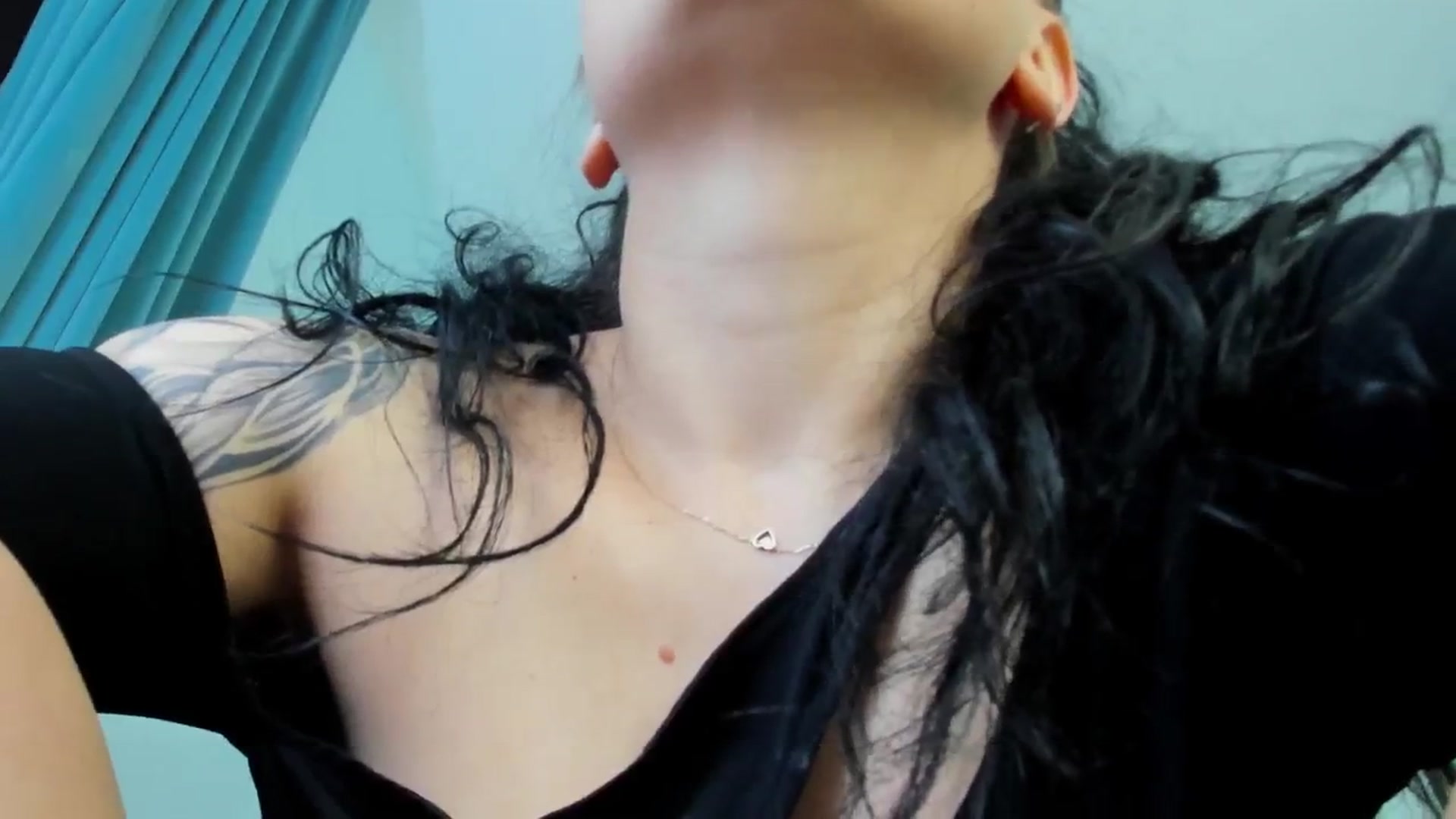 Gallery image thumbnail from Layla_blueyes's myfreecams stream on, 01/12/2025, 12:52 image 5 of 20