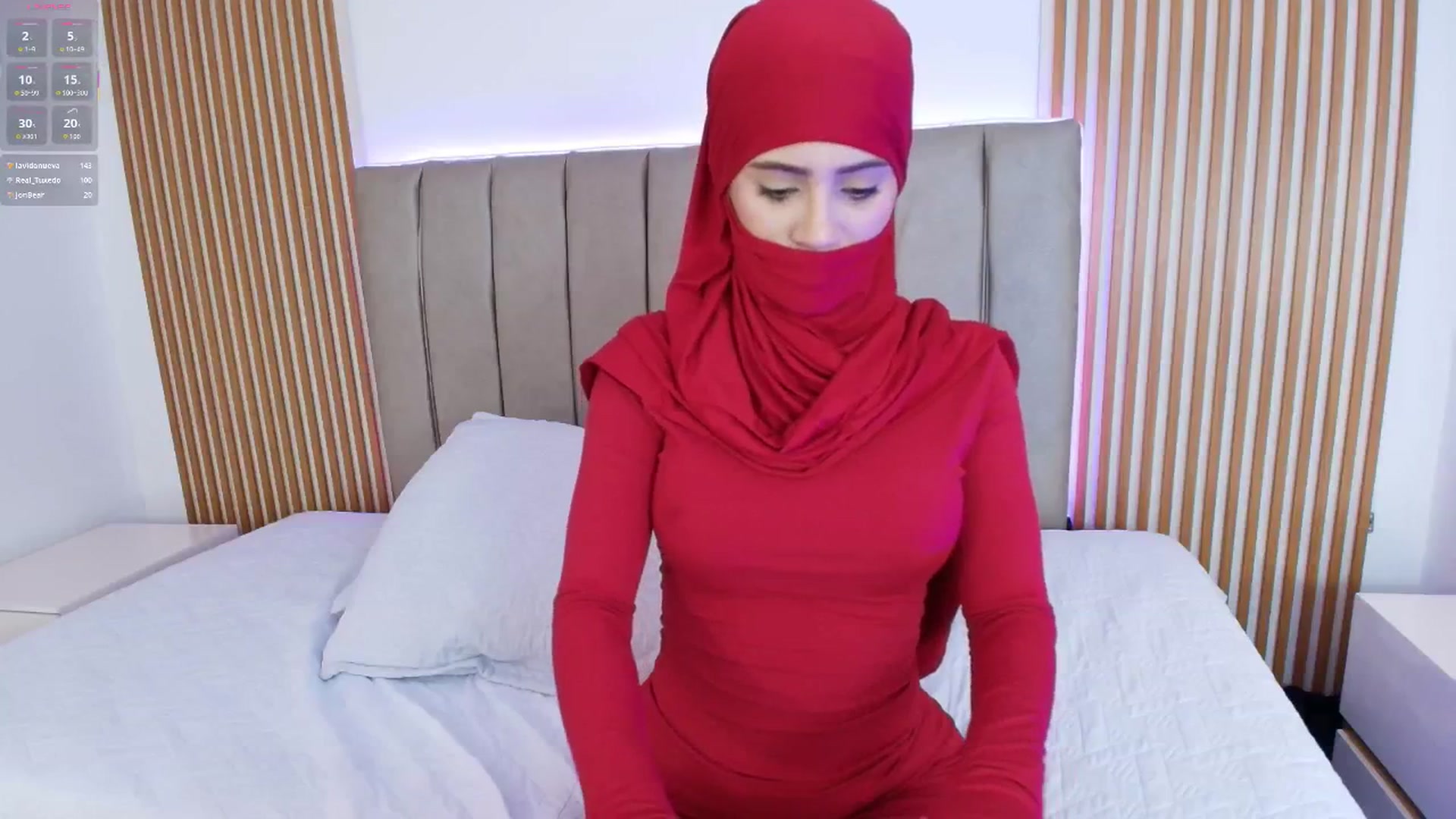 Gallery image thumbnail from Layla_boobies's myfreecams stream on, 01/14/2026, 17:36 image 16 of 20