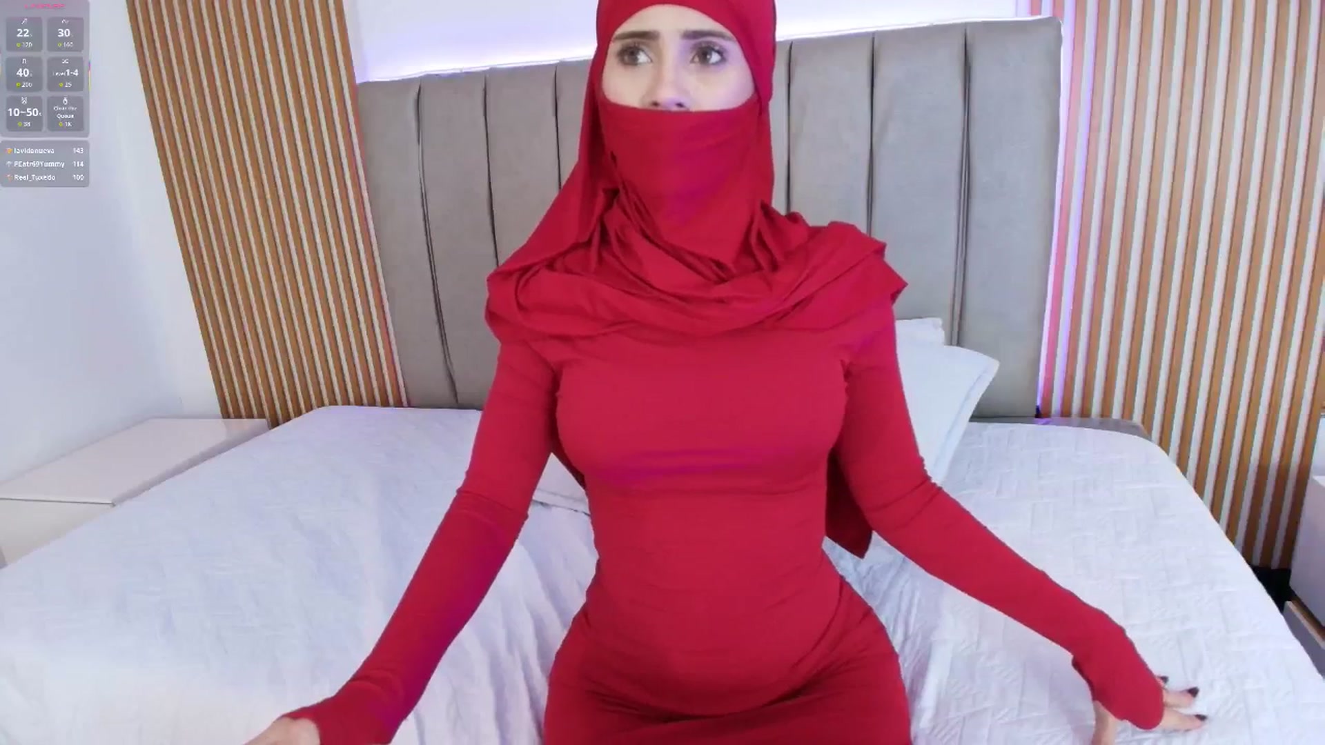 Gallery image thumbnail from Layla_boobies's myfreecams stream on, 01/14/2026, 18:38 image 9 of 20