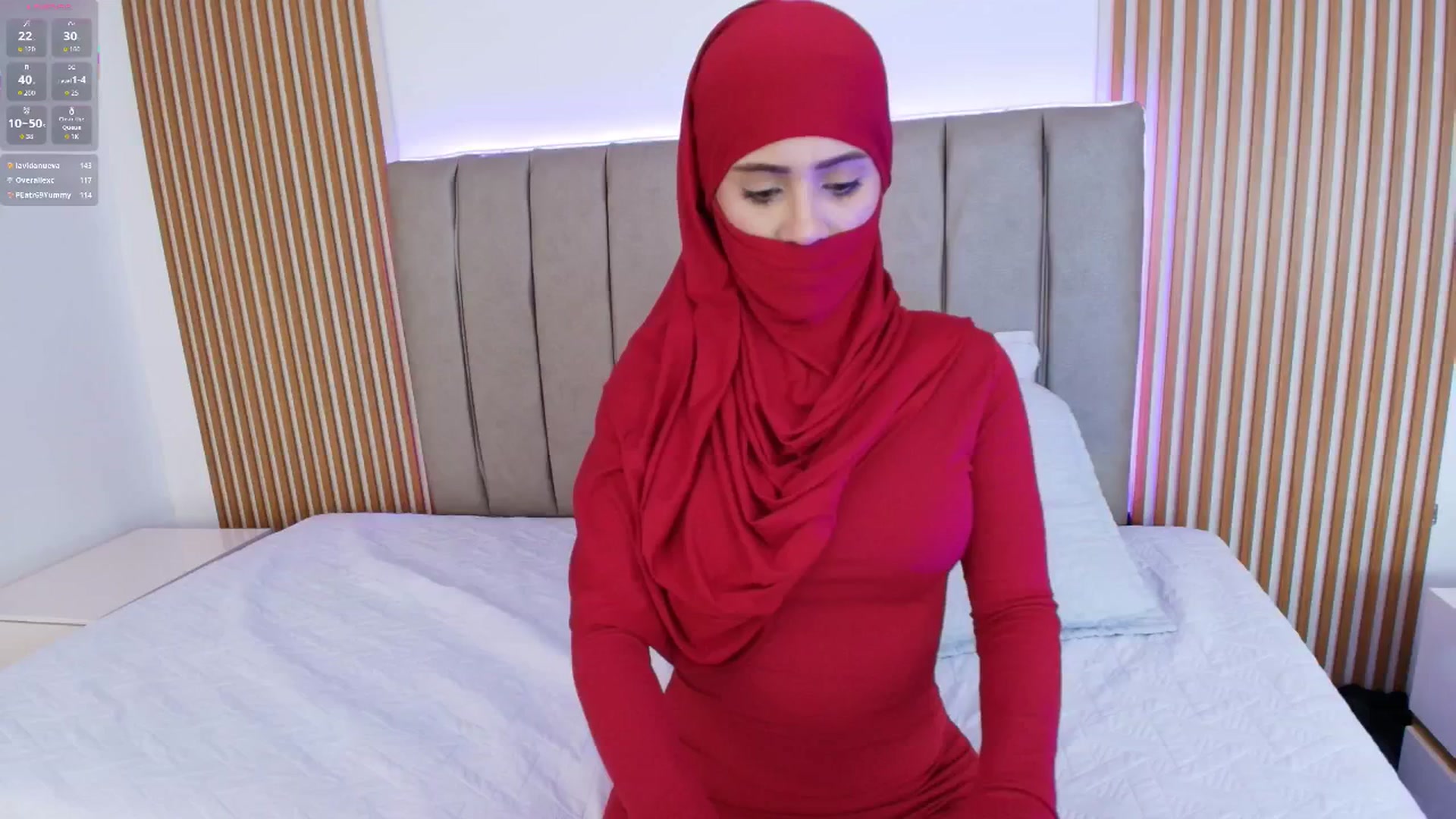Gallery image thumbnail from Layla_boobies's myfreecams stream on, 01/14/2026, 20:31 image 3 of 20