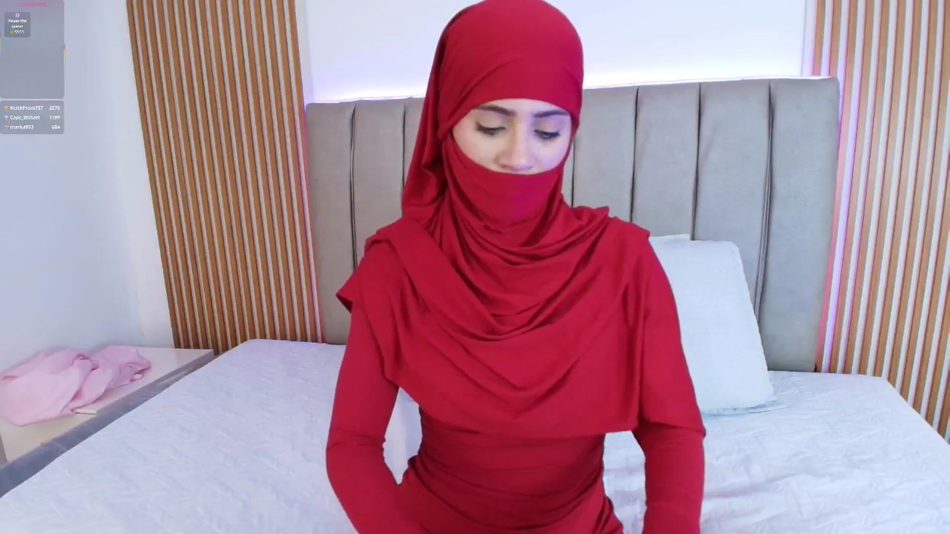 Gallery image thumbnail from Layla_boobies's myfreecams stream on, 01/14/2026, 23:32 image 4 of 20