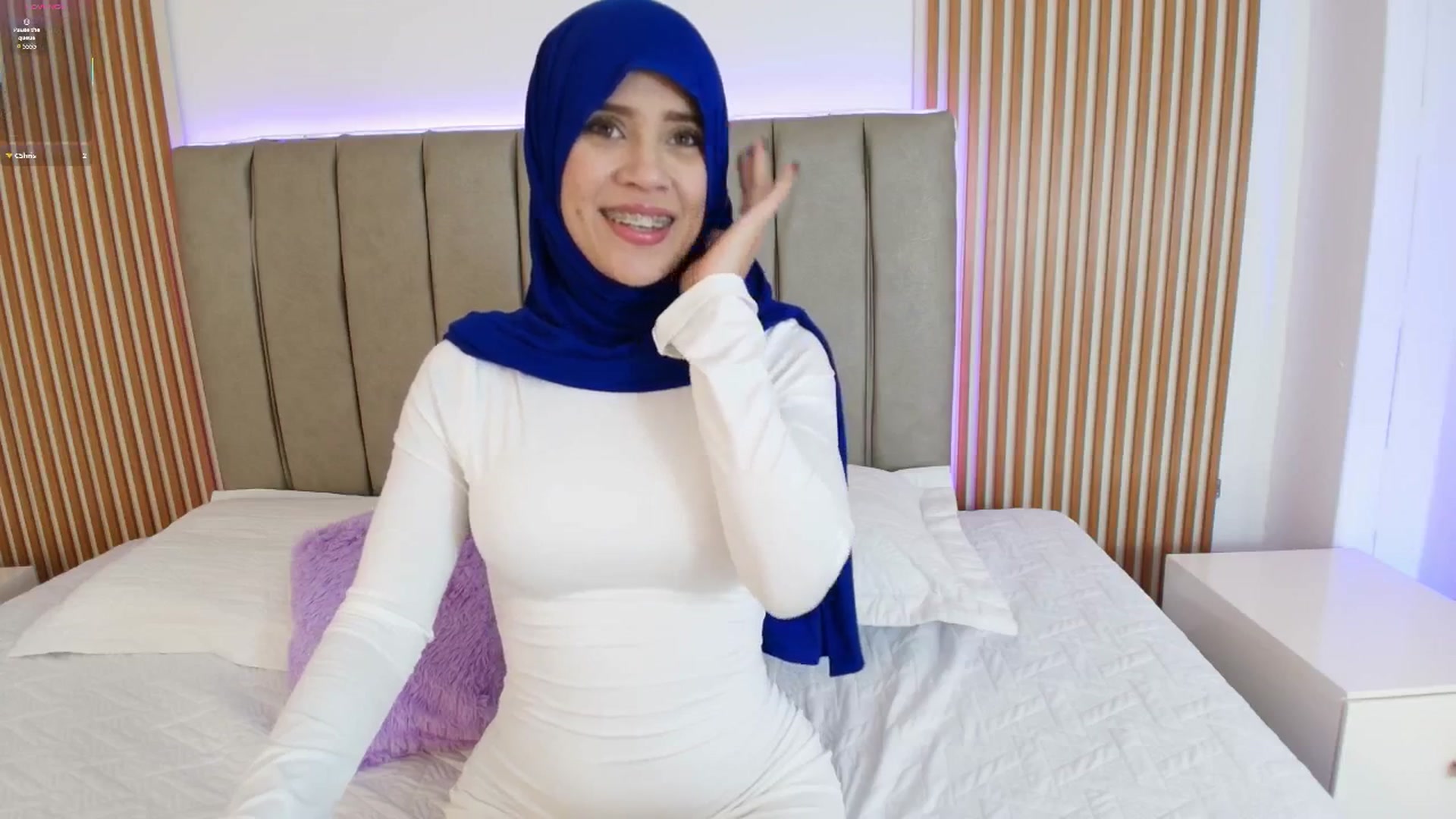 Gallery image thumbnail from Layla_boobies's myfreecams stream on, 01/21/2026, 21:06 image 5 of 20
