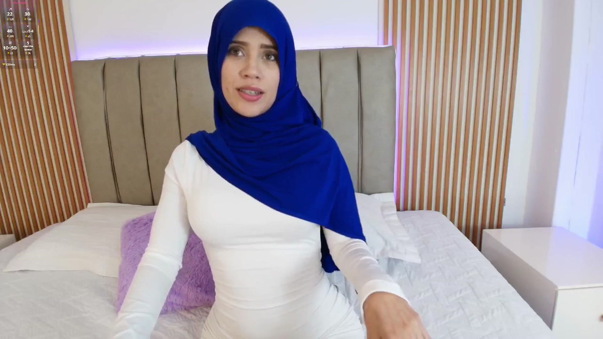 Gallery image thumbnail from Layla_boobies's myfreecams stream on, 01/21/2026, 21:06 image 10 of 20