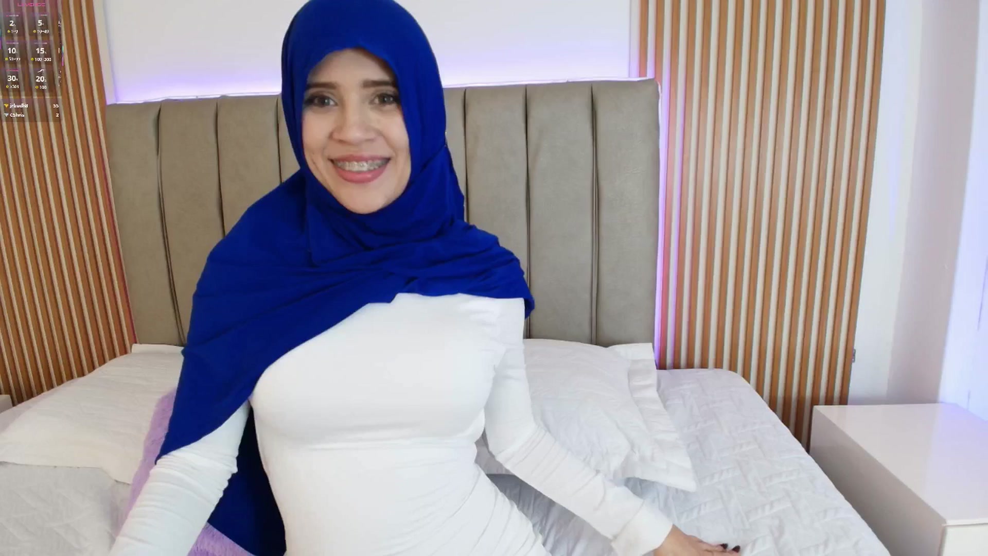 Gallery image thumbnail from Layla_boobies's myfreecams stream on, 01/21/2026, 22:08 image 1 of 20