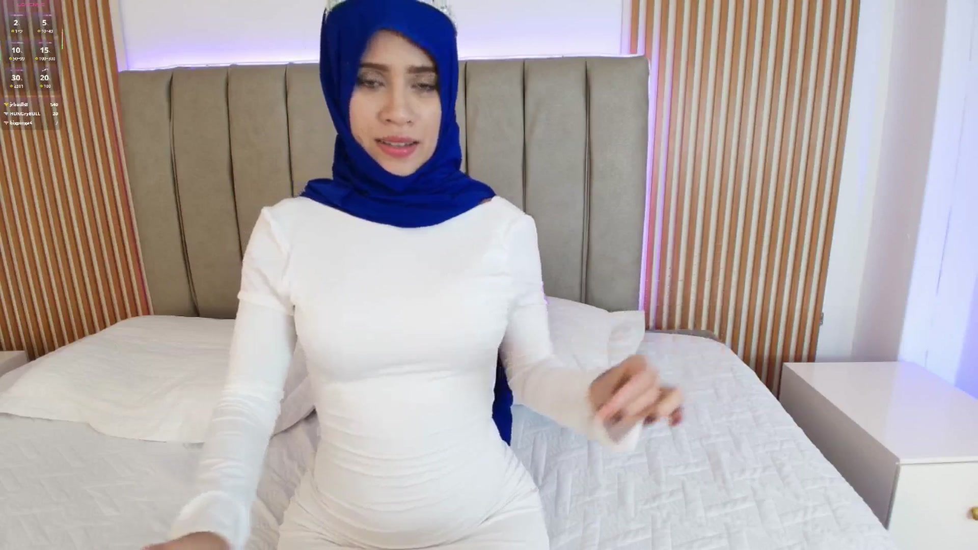 Gallery image thumbnail from Layla_boobies's myfreecams stream on, 01/22/2026, 24:25 image 2 of 20