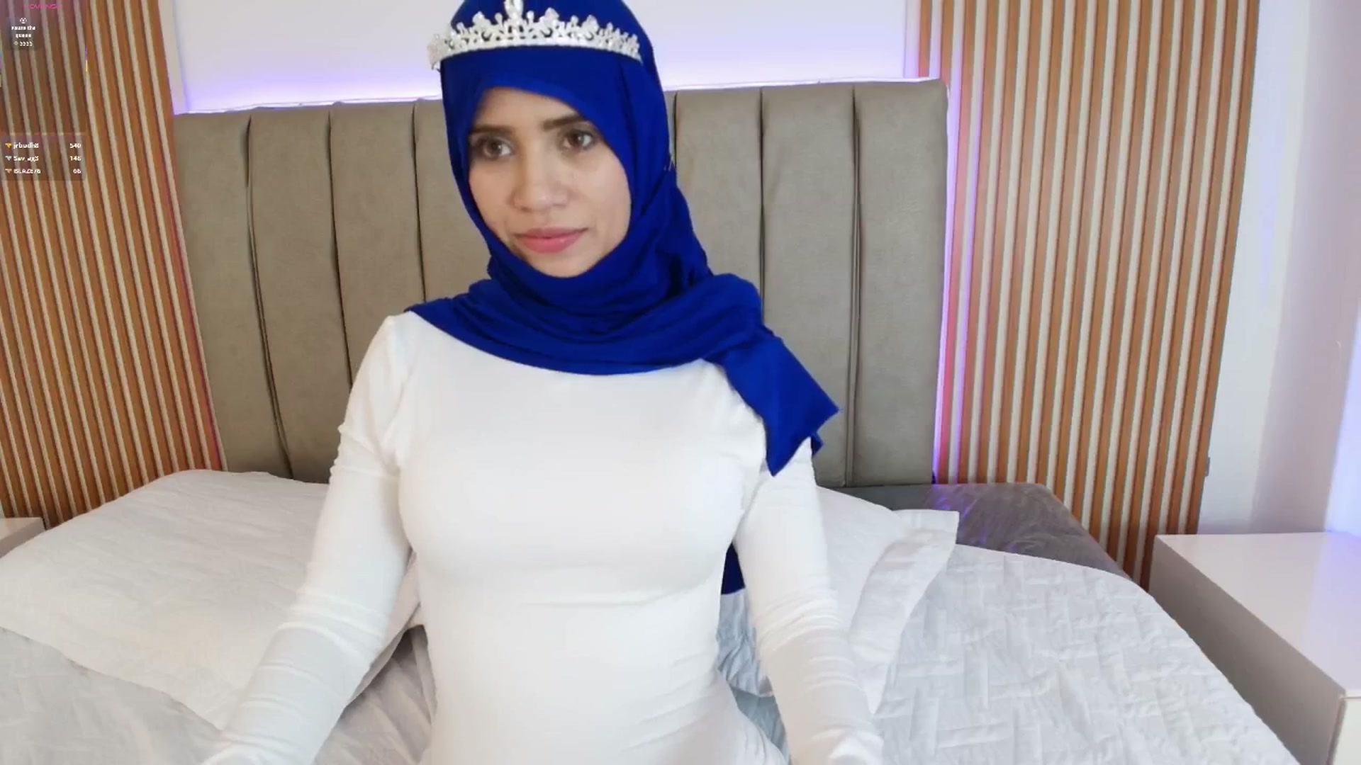 Gallery image thumbnail from Layla_boobies's myfreecams stream on, 01/22/2026, 24:25 image 9 of 20