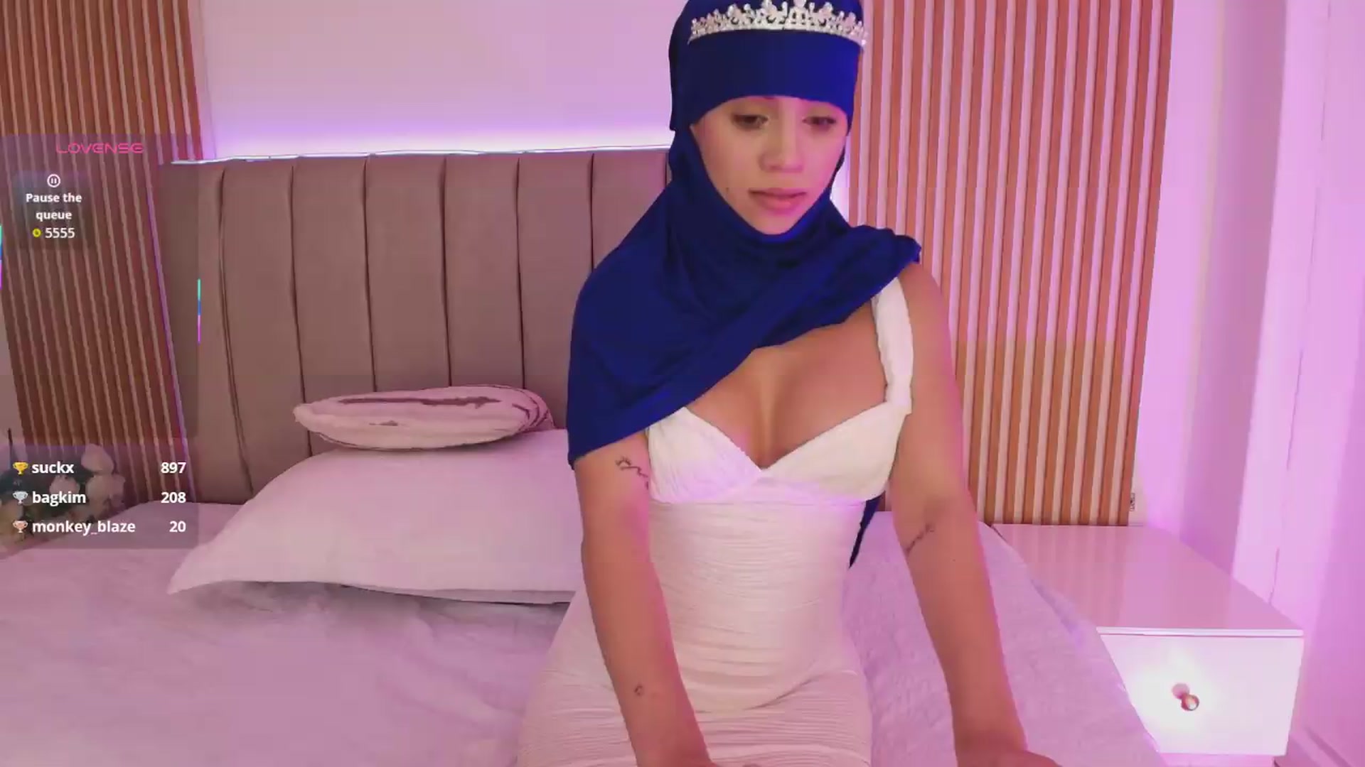 Gallery image thumbnail from Layla_boobies's myfreecams stream on, 06/13/2026, 23:35 image 18 of 20