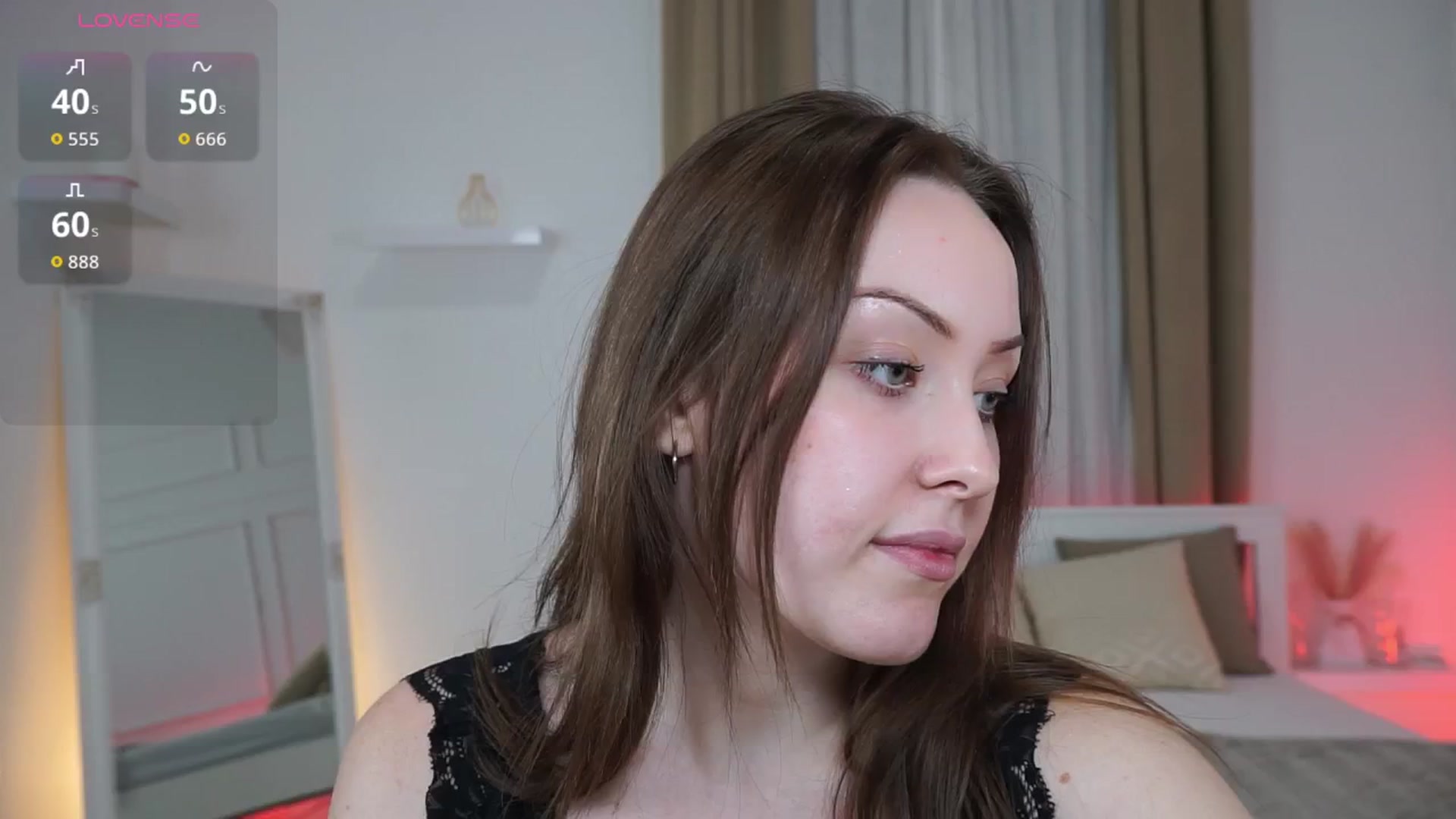 Gallery image thumbnail from Layla_white's myfreecams stream on, 08/13/2025, 20:51 image 3 of 20