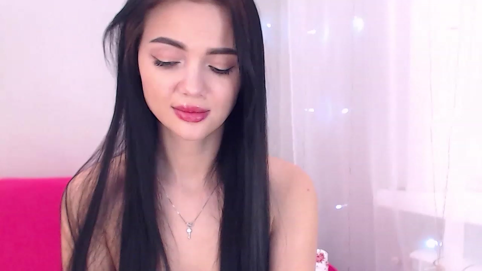 Gallery image thumbnail from Laz_cam's myfreecams stream on, 12/25/2022, 22:23 image 14 of 20