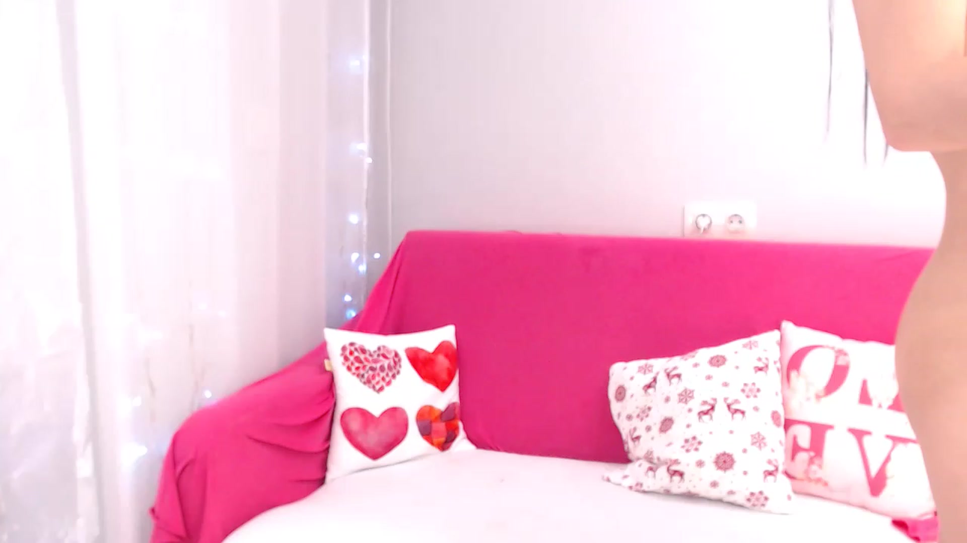 Gallery image thumbnail from Laz_cam's myfreecams stream on, 01/16/2023, 20:43 image 14 of 20