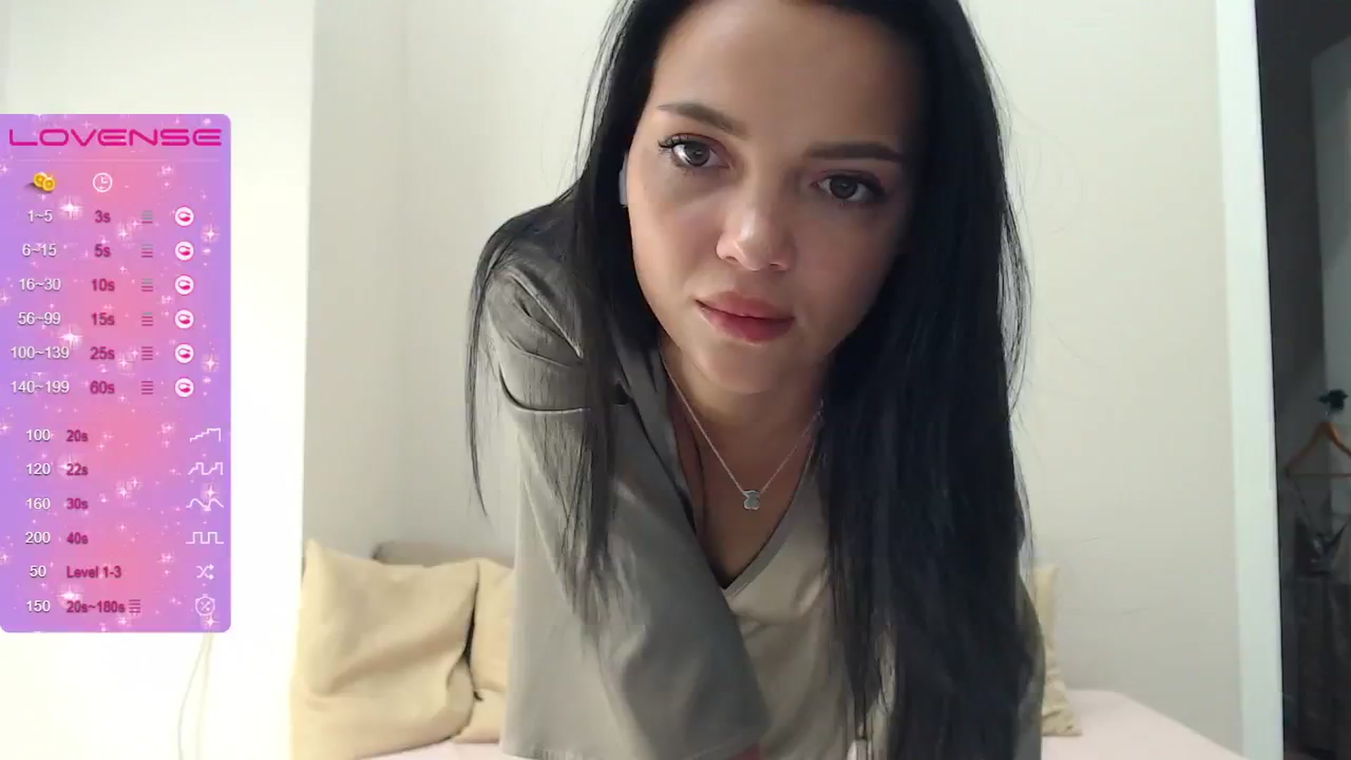 Gallery image thumbnail from Laz_cam's myfreecams stream on, 12/16/2024, 21:01 image 18 of 20