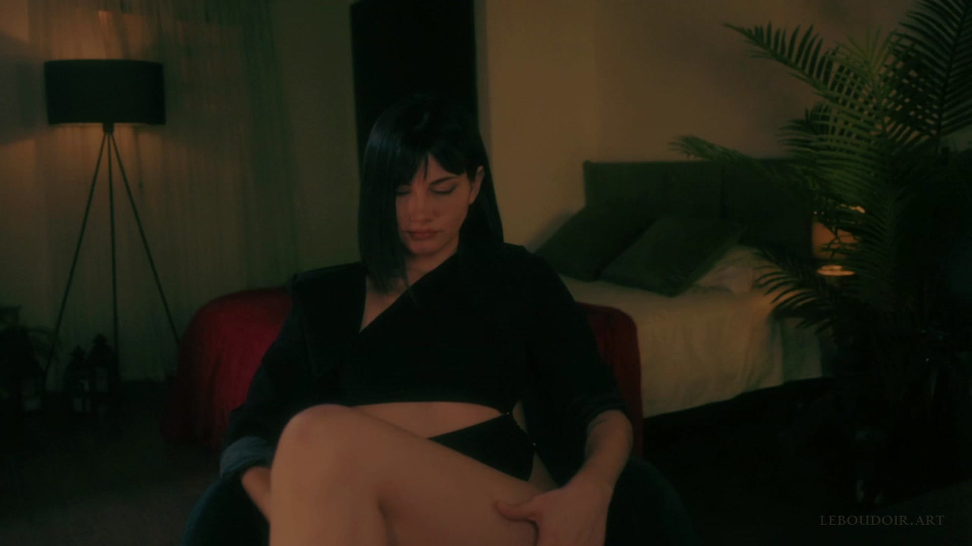 Gallery image thumbnail from LeBoudoir's myfreecams stream on, 04/22/2023, 05:00 image 19 of 20